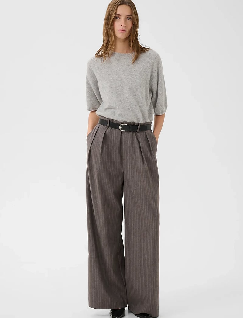Karen By Simonsen - KBErin Pants - laia säärega püksid - falcon pinstripe - 3