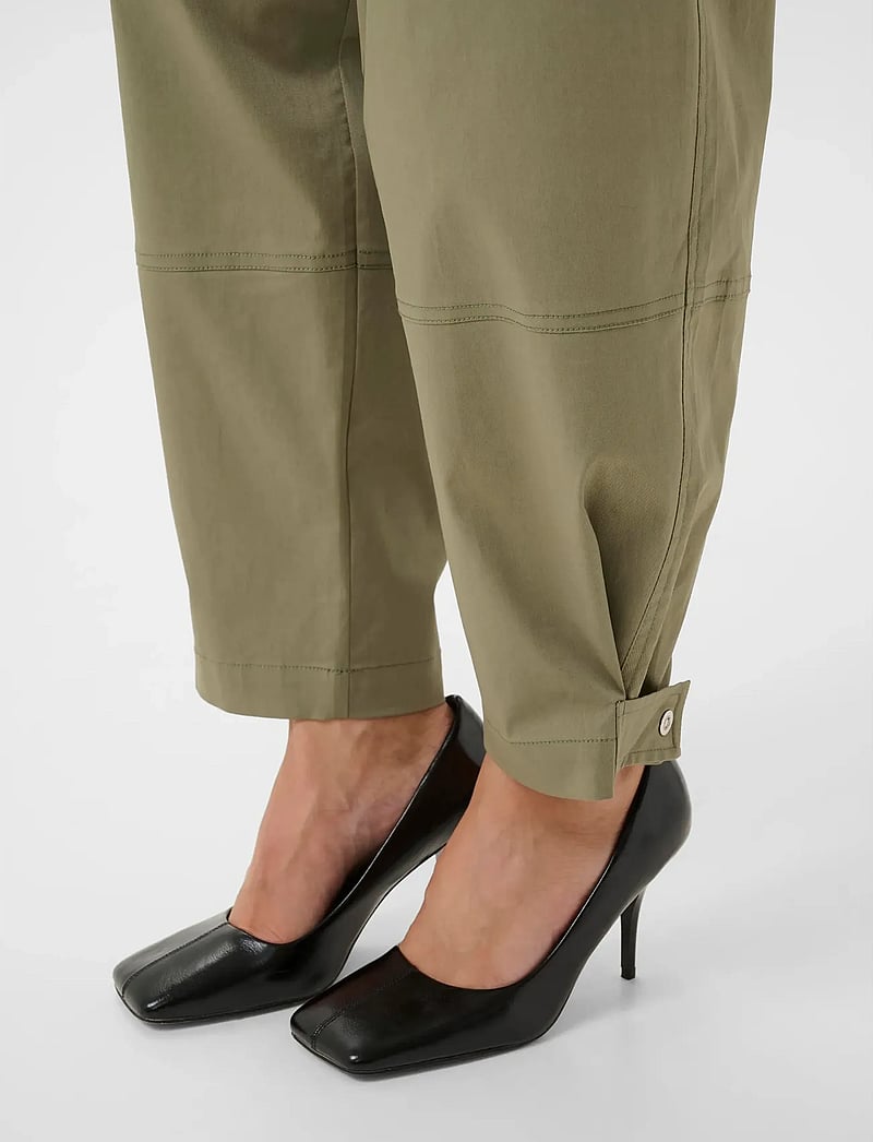 Karen By Simonsen - KBEgina Pants - cargobyxor - deep lichen green - 5