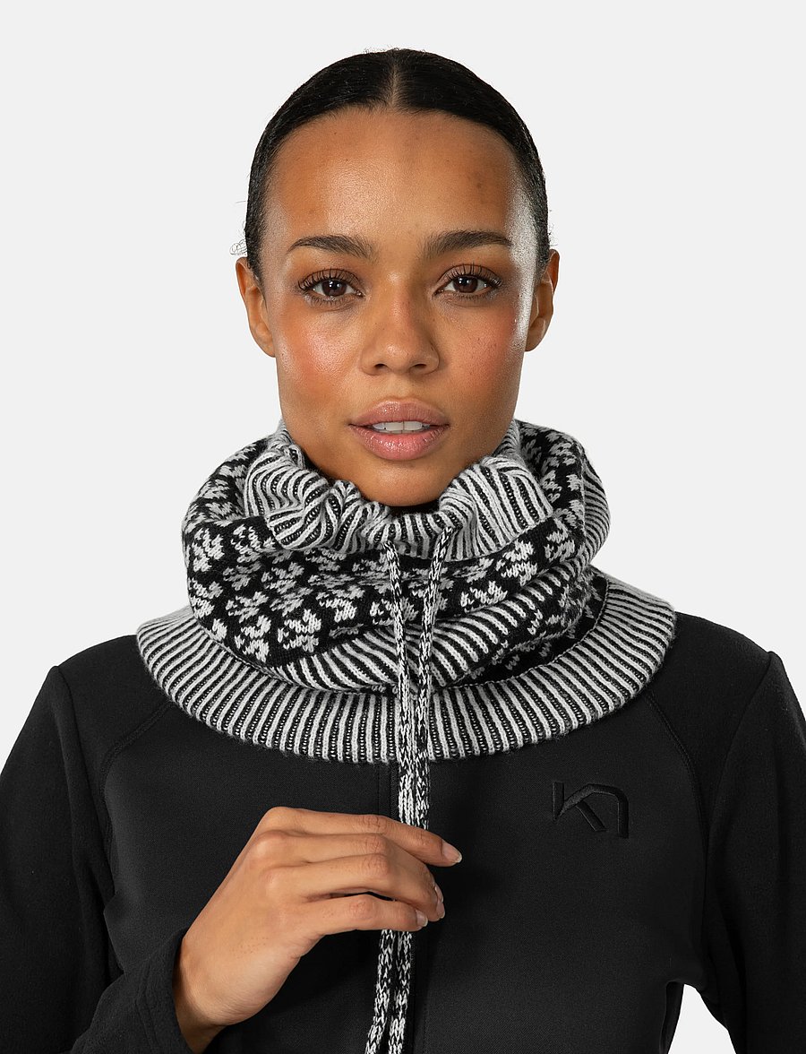 Kari Traa - SMEKKER KNIT TUBE - sallid ja kaelasoojendajad - black - 0