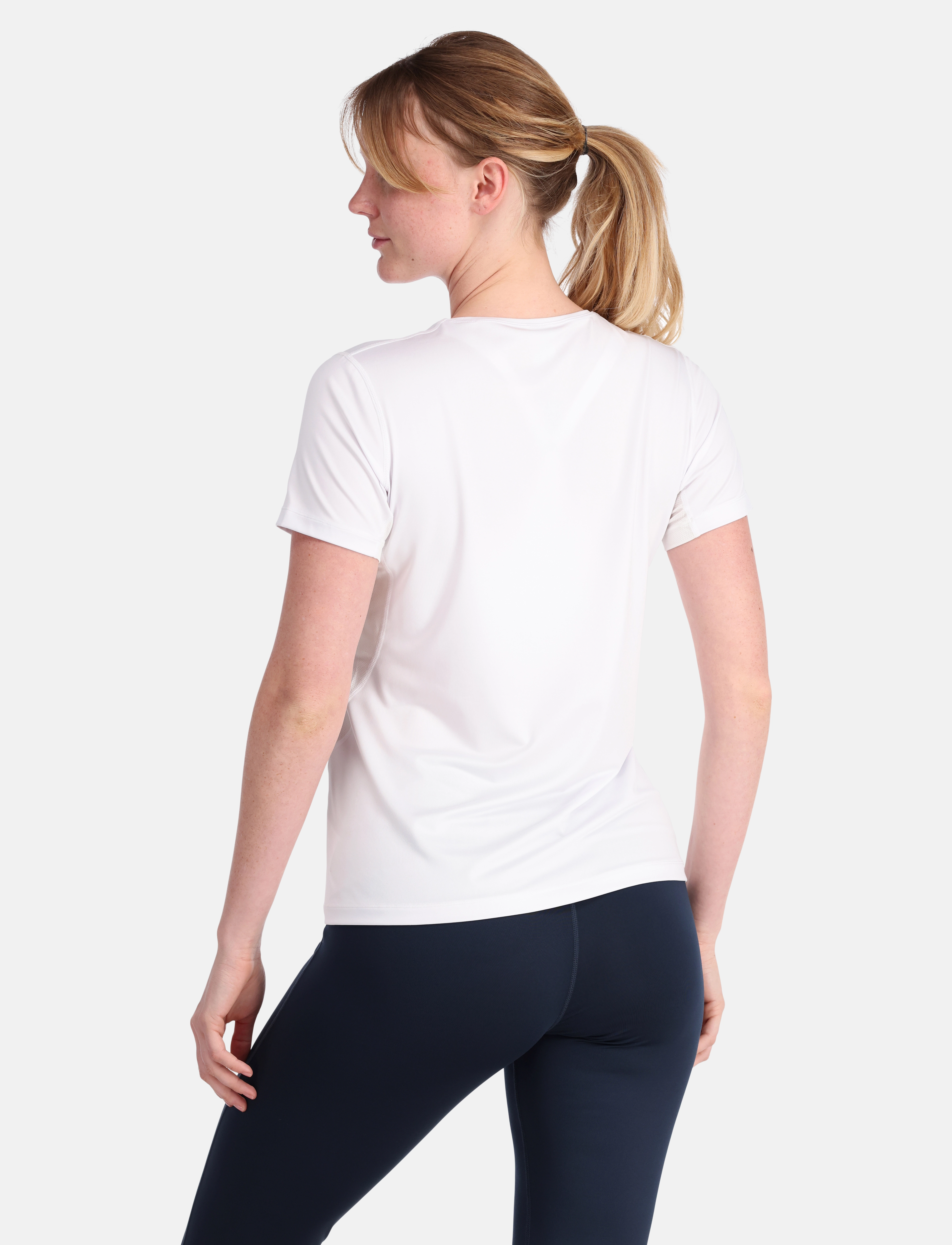 NORA 2.0 TEE 3