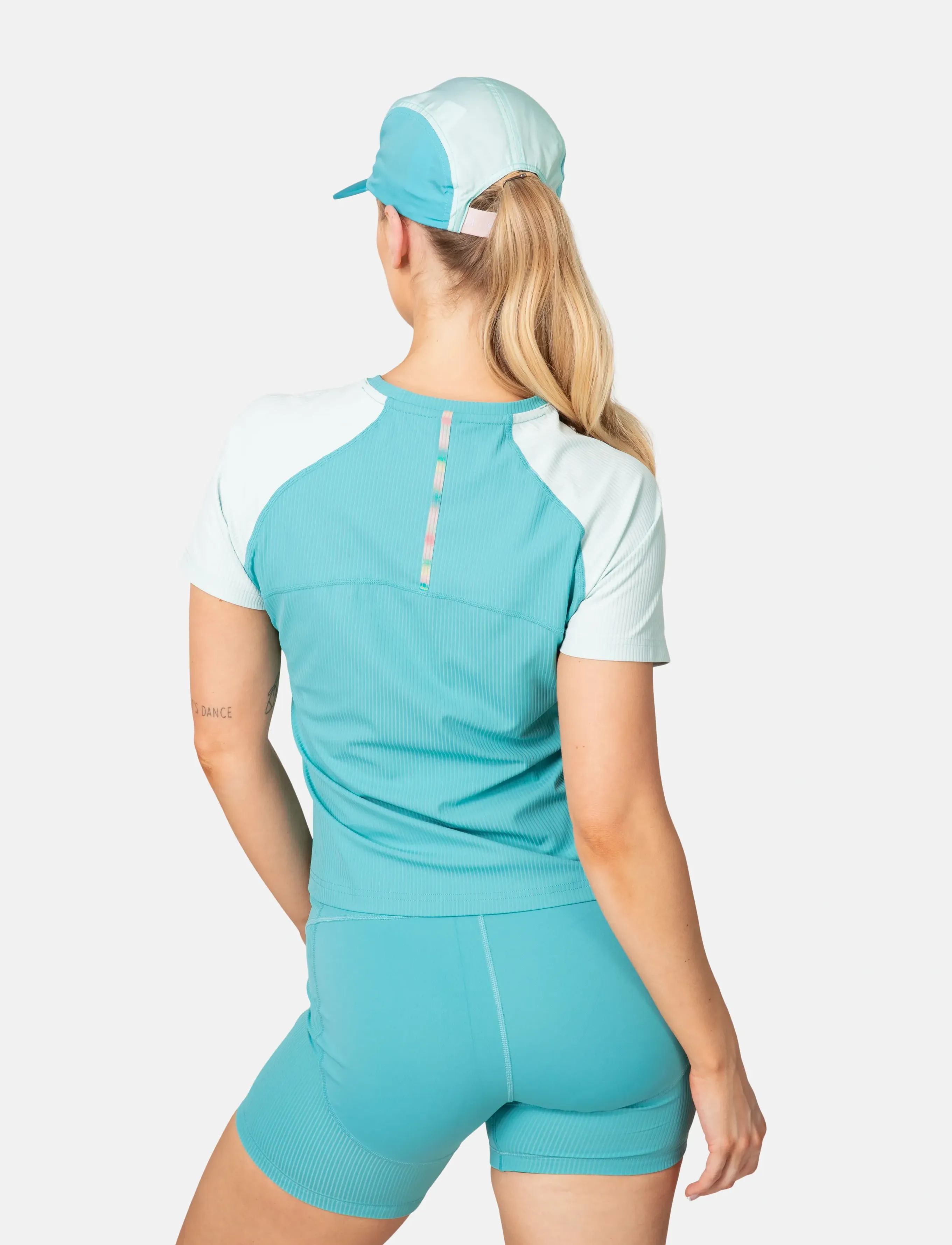 Linnea Tee 2