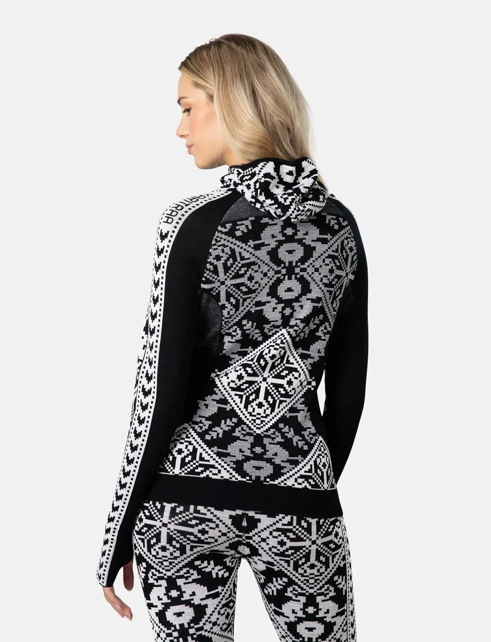 Kari Traa - SAGA HOOD - underställströjor - black - 3