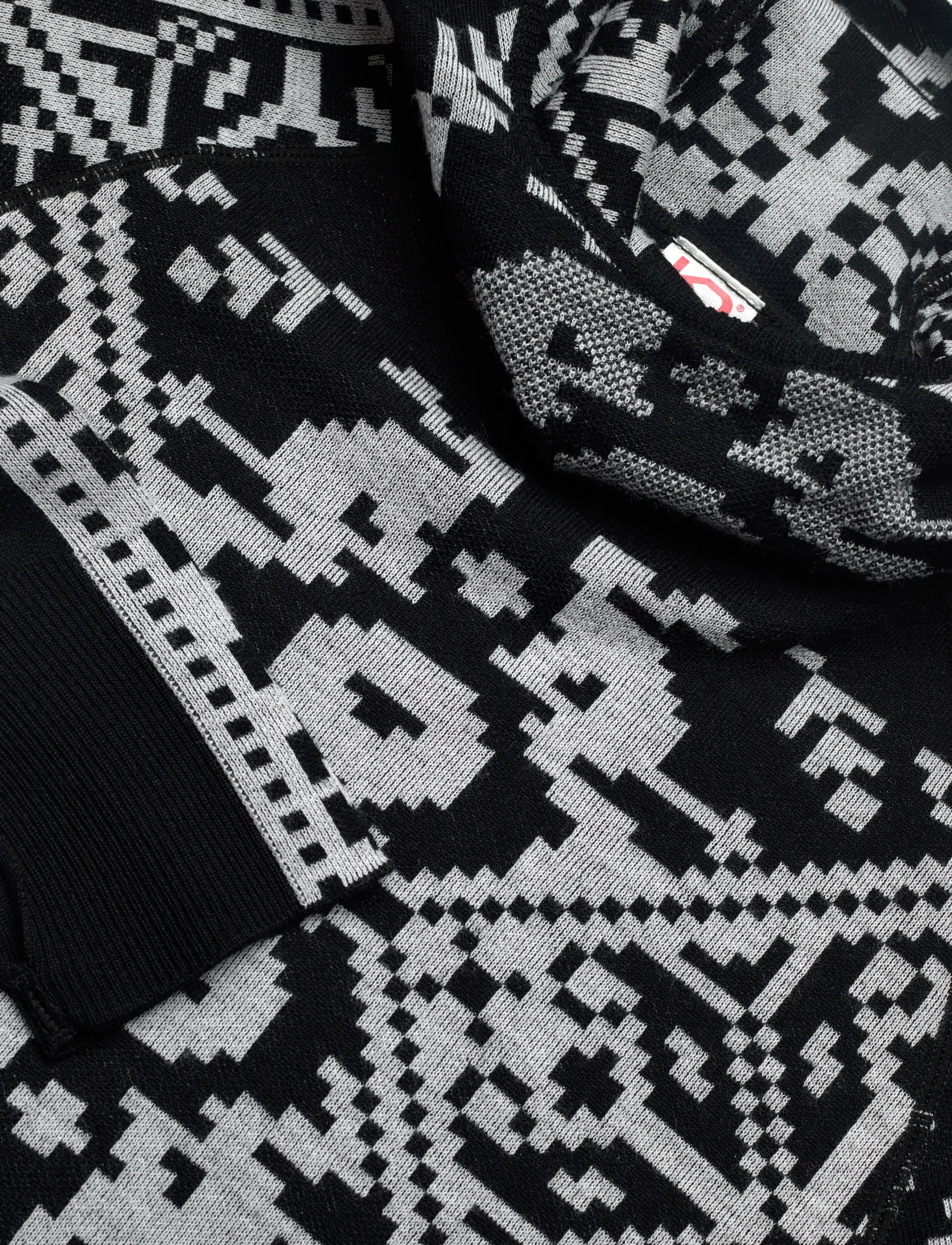 Kari Traa - SAGA HOOD - black - 4
