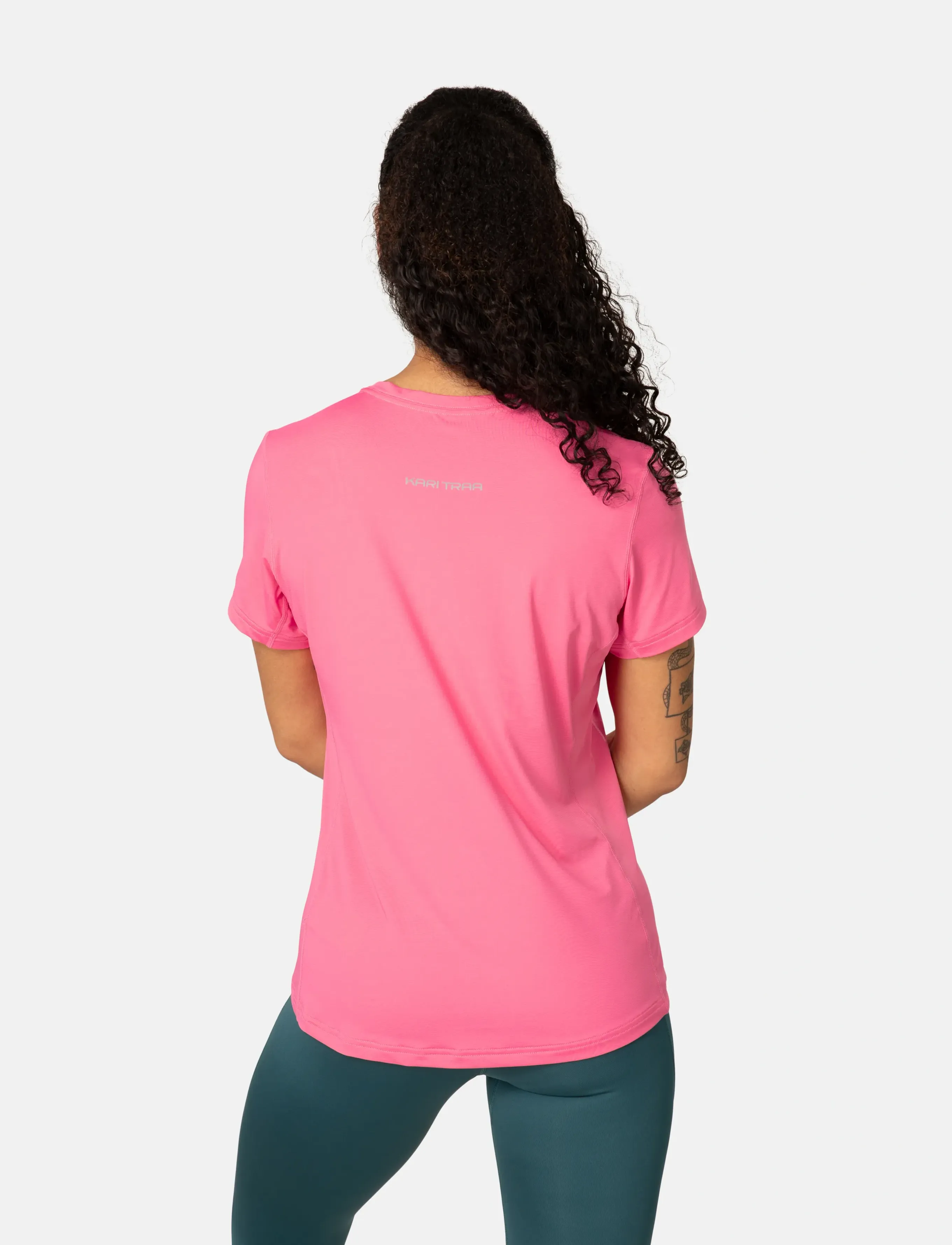 AVA TEE 4