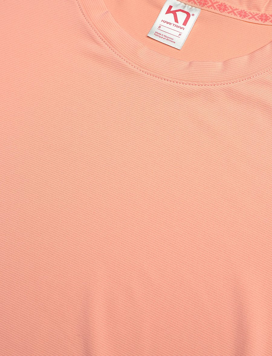 Kari Traa - AVA TEE - t-skjorter - pblom - 4
