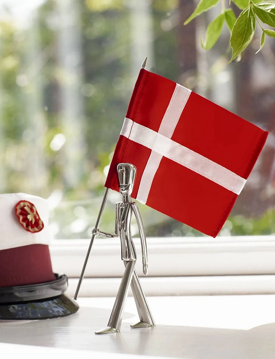 Kay Bojesen - Royal standard bearer, polished steel, - figuren & skulpturen - steel - 2