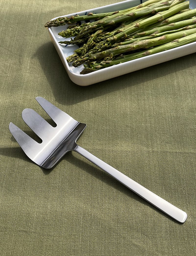 Kay Bojesen - Asparagus fork, Matte steel, Grand Prix - serveerimislusikad - steel - 1