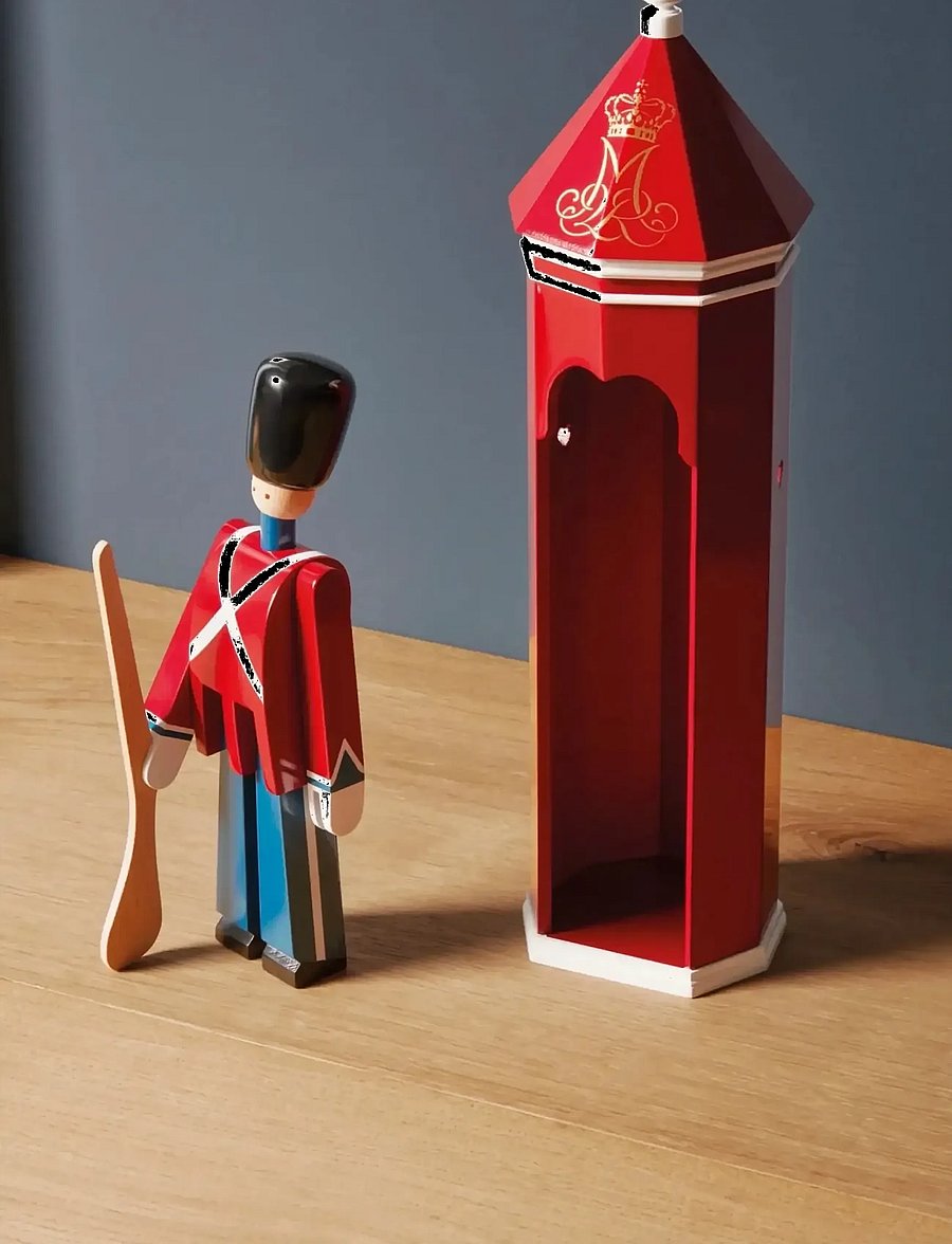 Kay Bojesen - Guardsman with gun small red/blue/white - puidust kujud - red/blue/white - 0