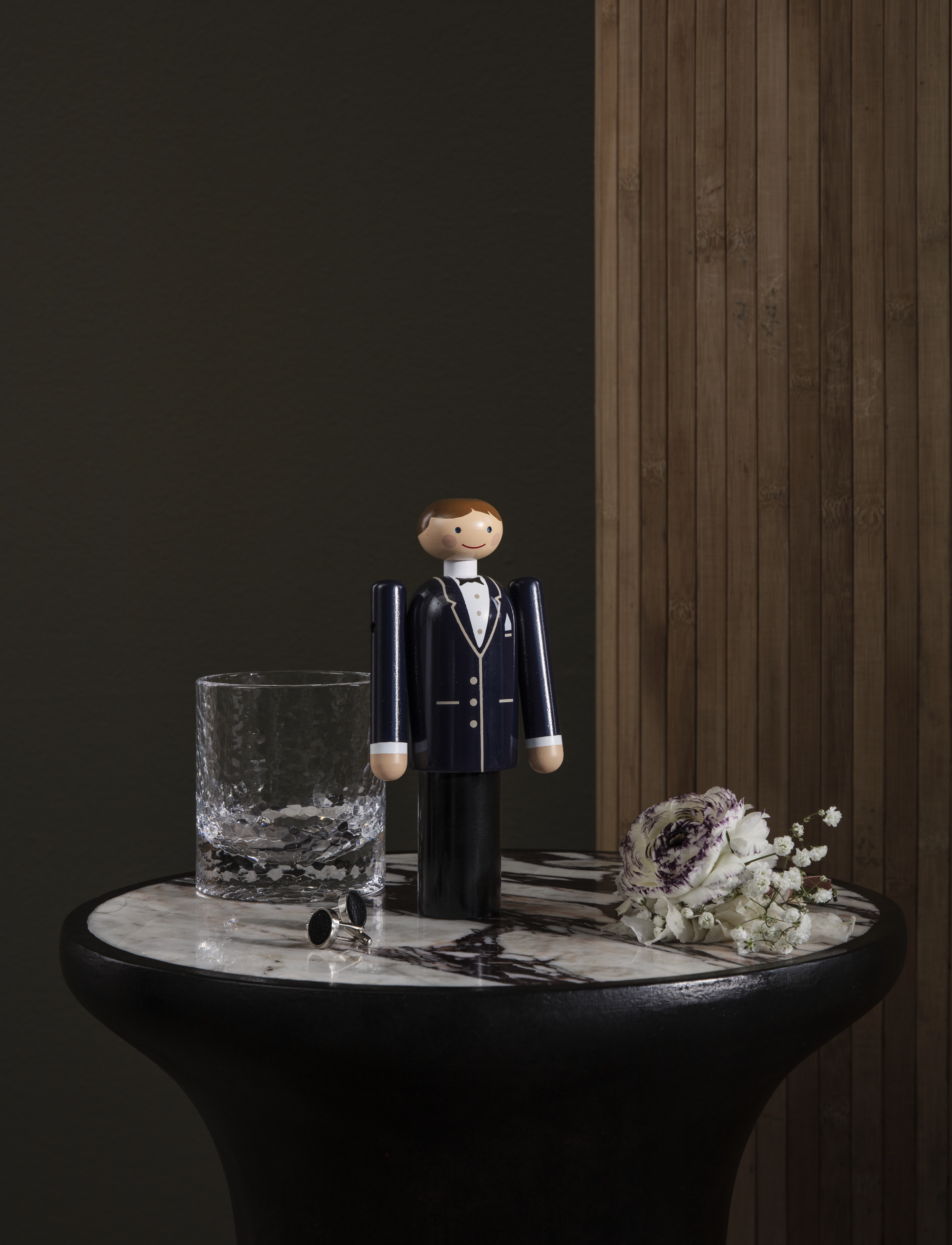 Kay Bojesen Brudgom Blå/Sort/Hvid, H18 cm, Decorative Accessories-details, Marineblau - Wooden Figures, Homeware