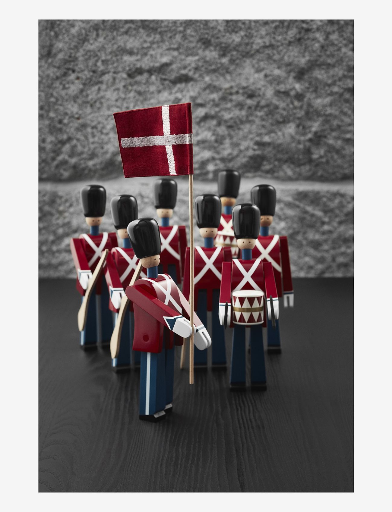 Kay Bojesen - Fanebærer small rød/blå/hvid - køb efter pris - red/blue/white - 2