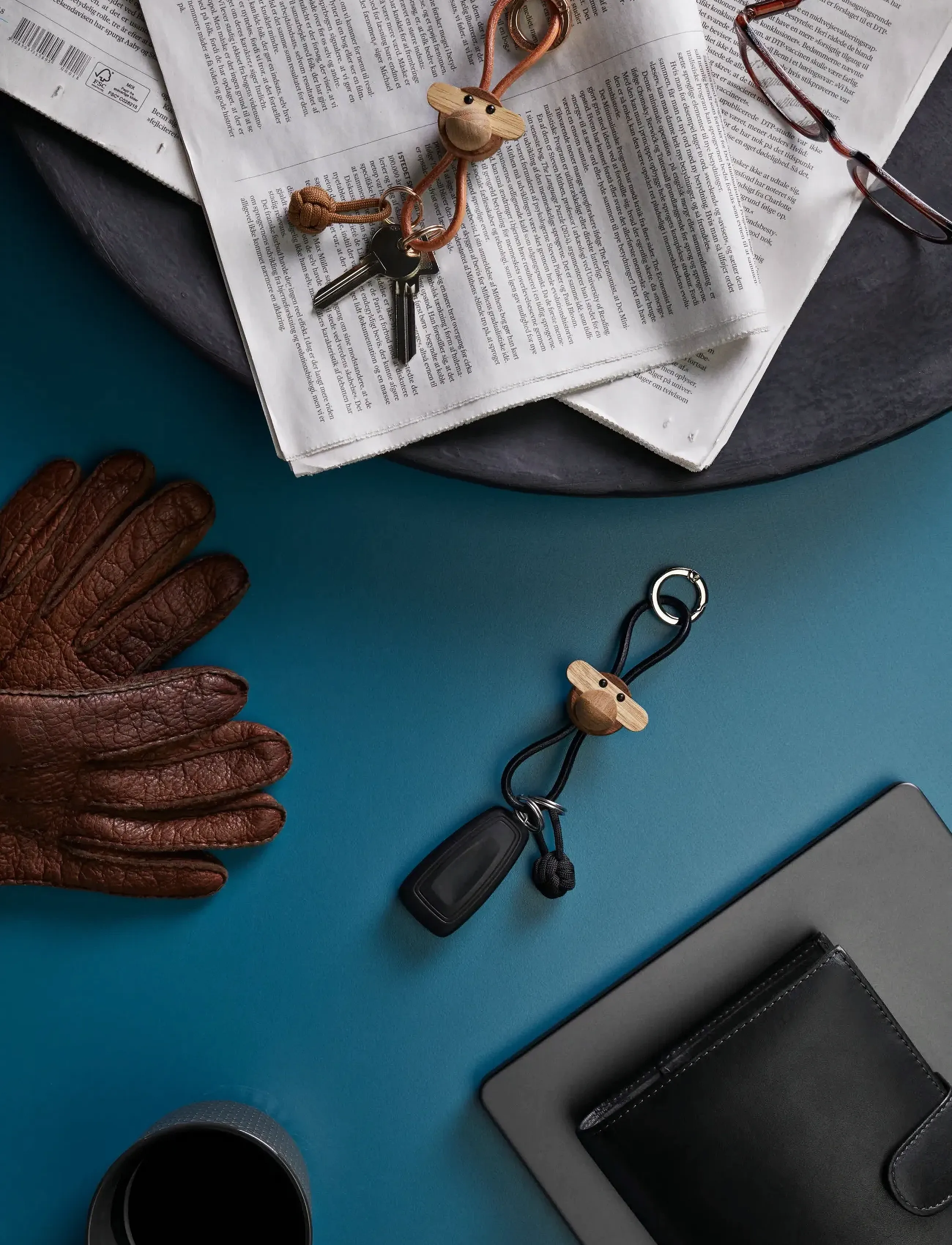 Kay Bojesen Monkey Gold Keychain with Natural Leather teak/limba - Vaata kõiki - TEAK/LIMBA / brown