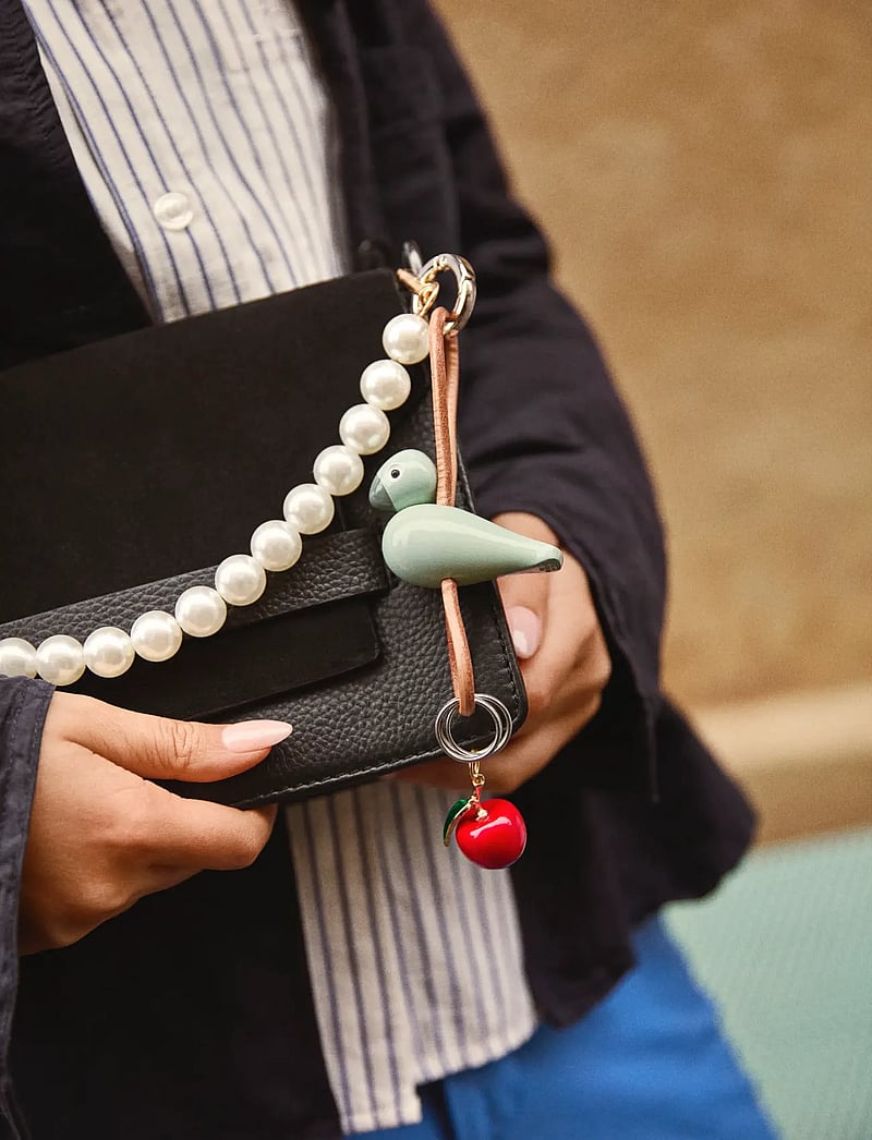 Kay Bojesen - Fågel silertonat metall nyckelring med naturläder grön - träfigurer - green - 2