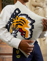 Kenzo Home - KVARSITY Cushion cover - padjakatted - tiger - 2