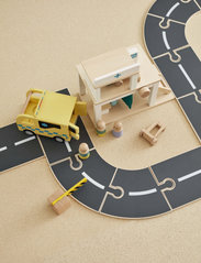 Kid's Concept - Ambulance AIDEN - wooden figures - yellow - 5