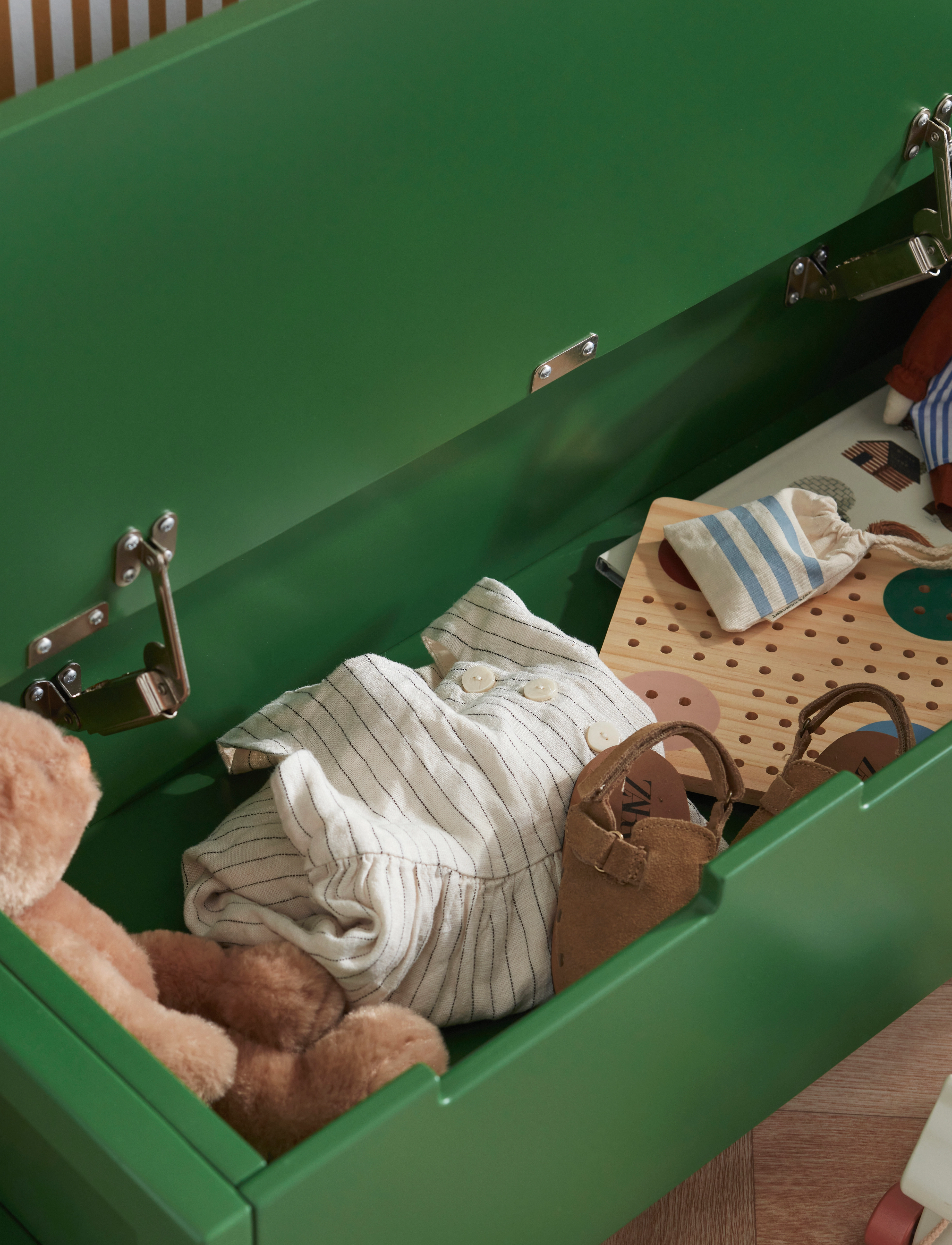 Kid's Concept - Sofa with storage dark green CARL LARSSON - green - 4