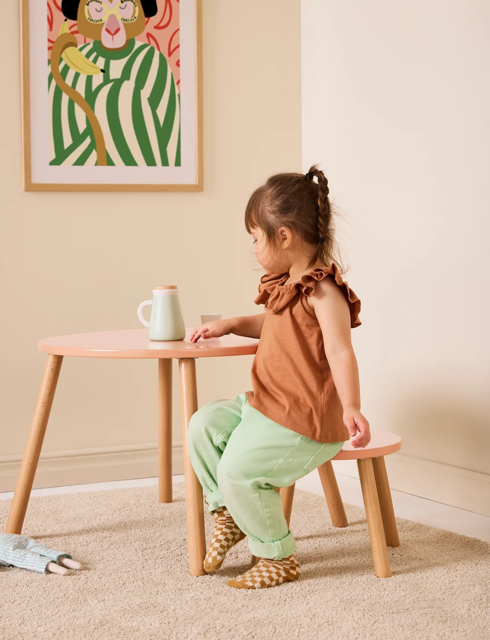 Kid's Concept - Stool and table set apricot - lastetoa komplektid - pink - 2