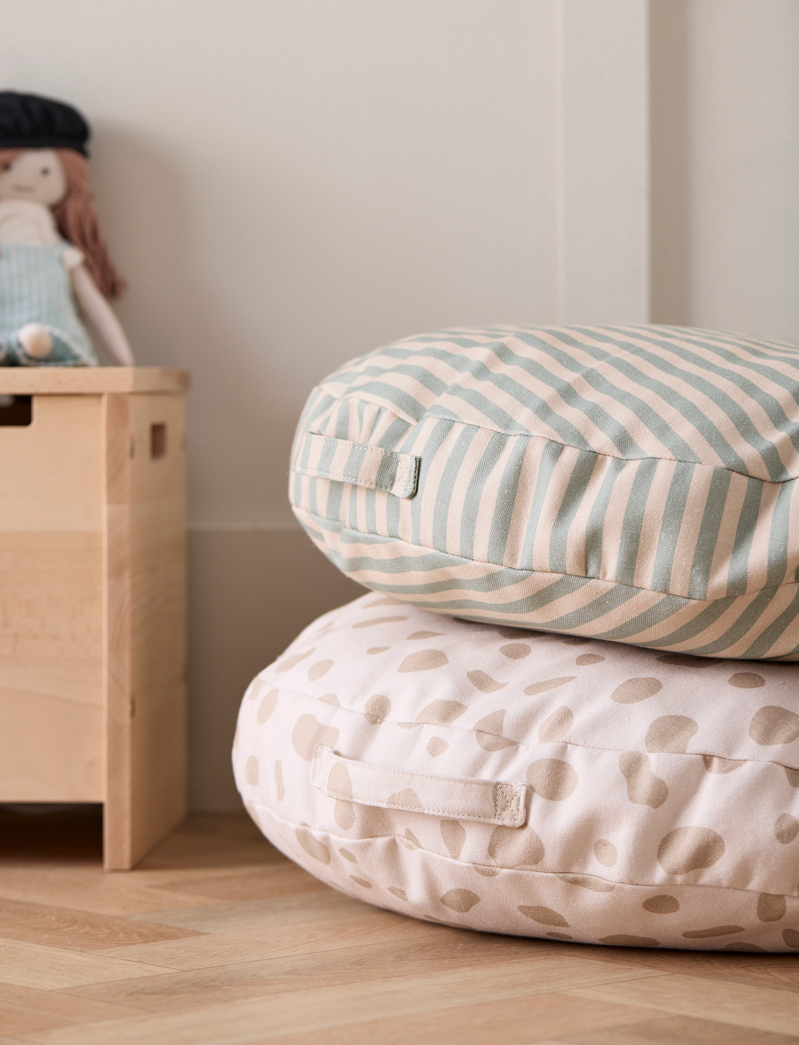 Kid's Concept - Floor cushion 60cm stripe - multi coloured - 3