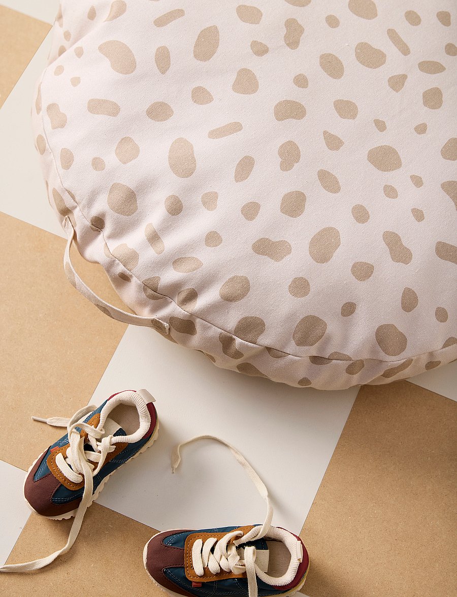 Kid's Concept - Floor cushion 60cm dot - dekorative kissen - white - 0