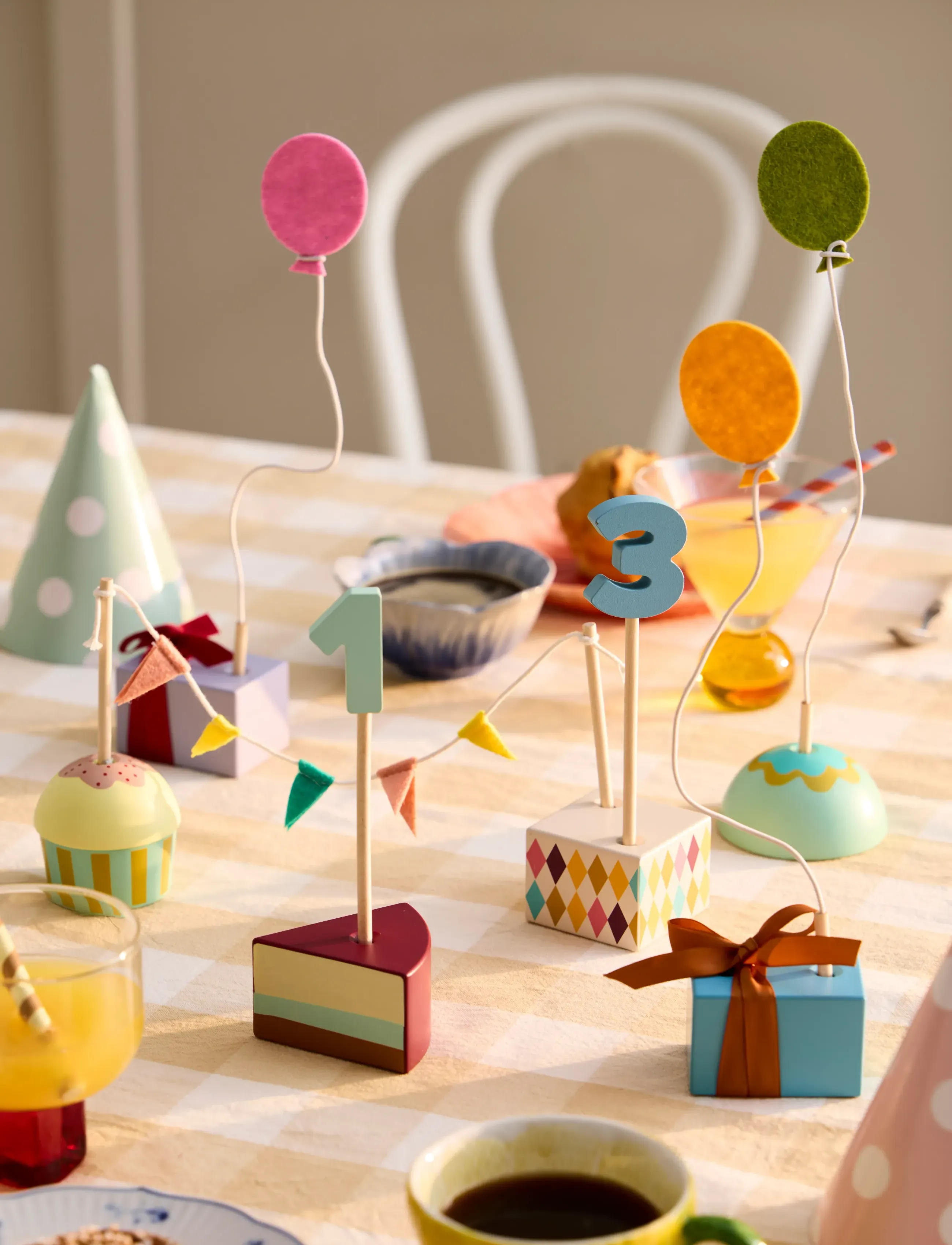 Kid's Concept - Birthday table decoration KID'S HUB - presentidéer - multi - 2