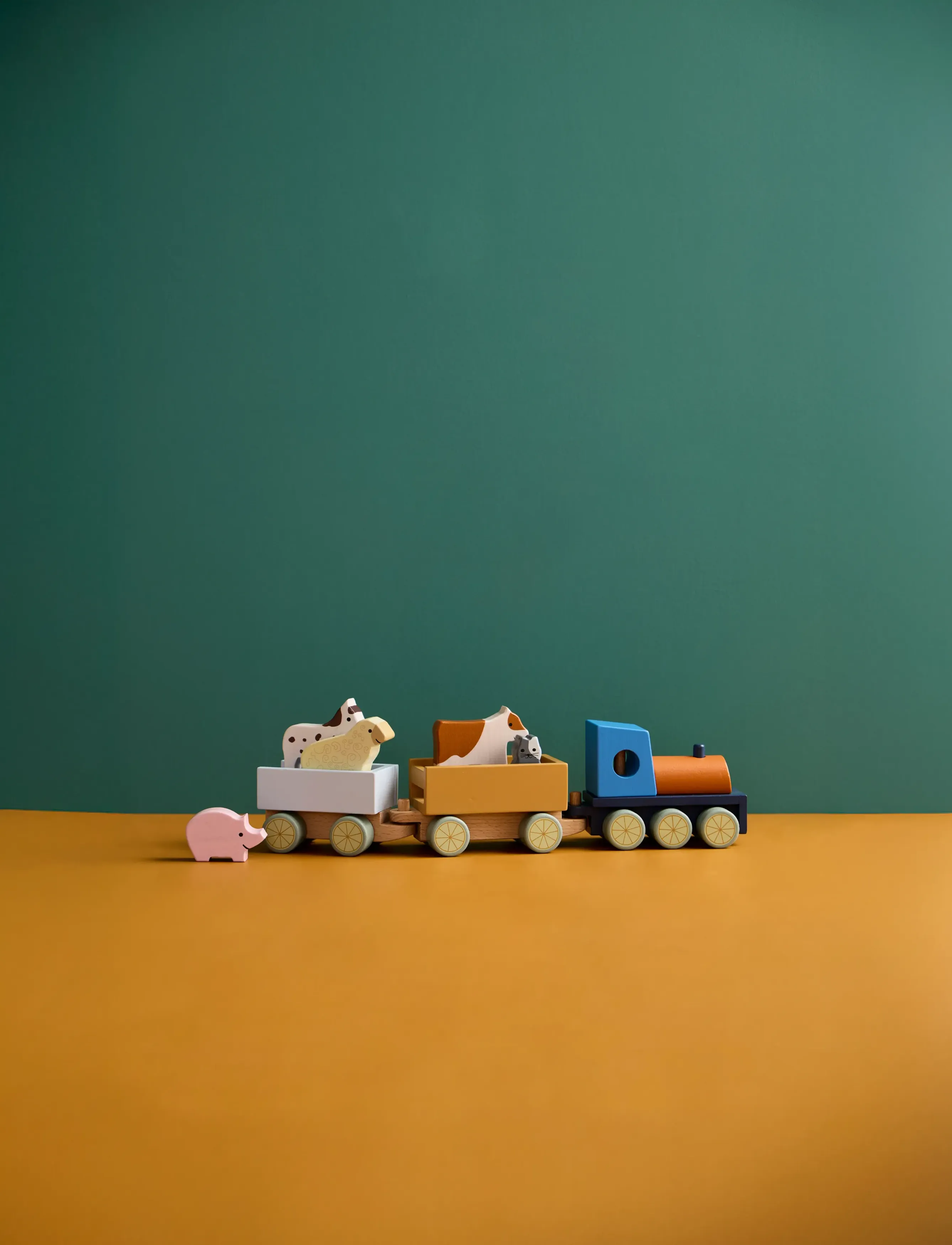Kid's Concept - Farm animal train AIDEN - lestir - multi - 4