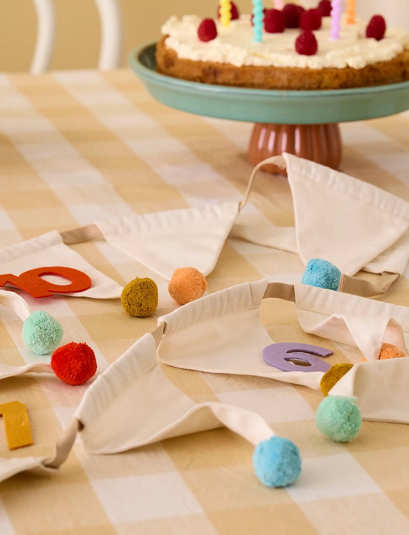 Kid's Concept - Bunting pompoms DRESS-UP - partívörur - multi - 2