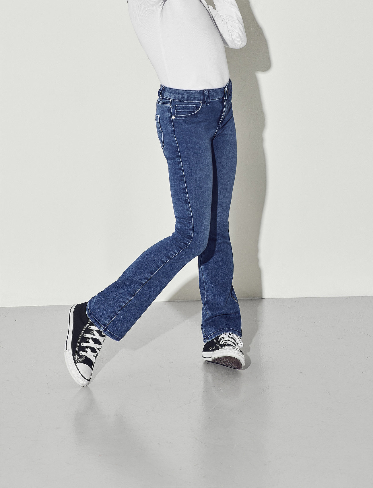 Kids Only - KONROYAL LIFE REG FLARED PIM504 NOOS - jeans bootcut - medium blue denim - 0