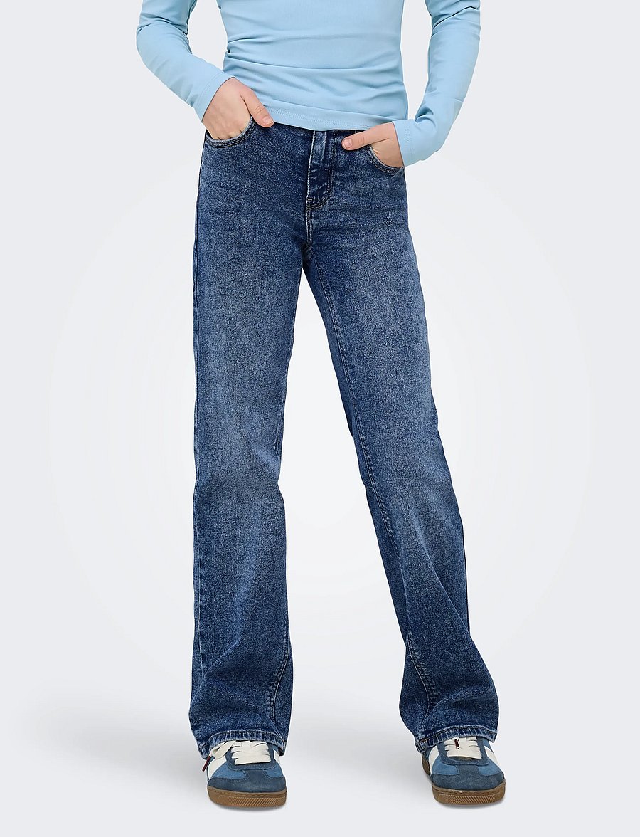 Kids Only - KOGJUICY WIDE LEG DNM CRO557 NOOS GRL - hosen mit weitem bein - medium blue denim - 0