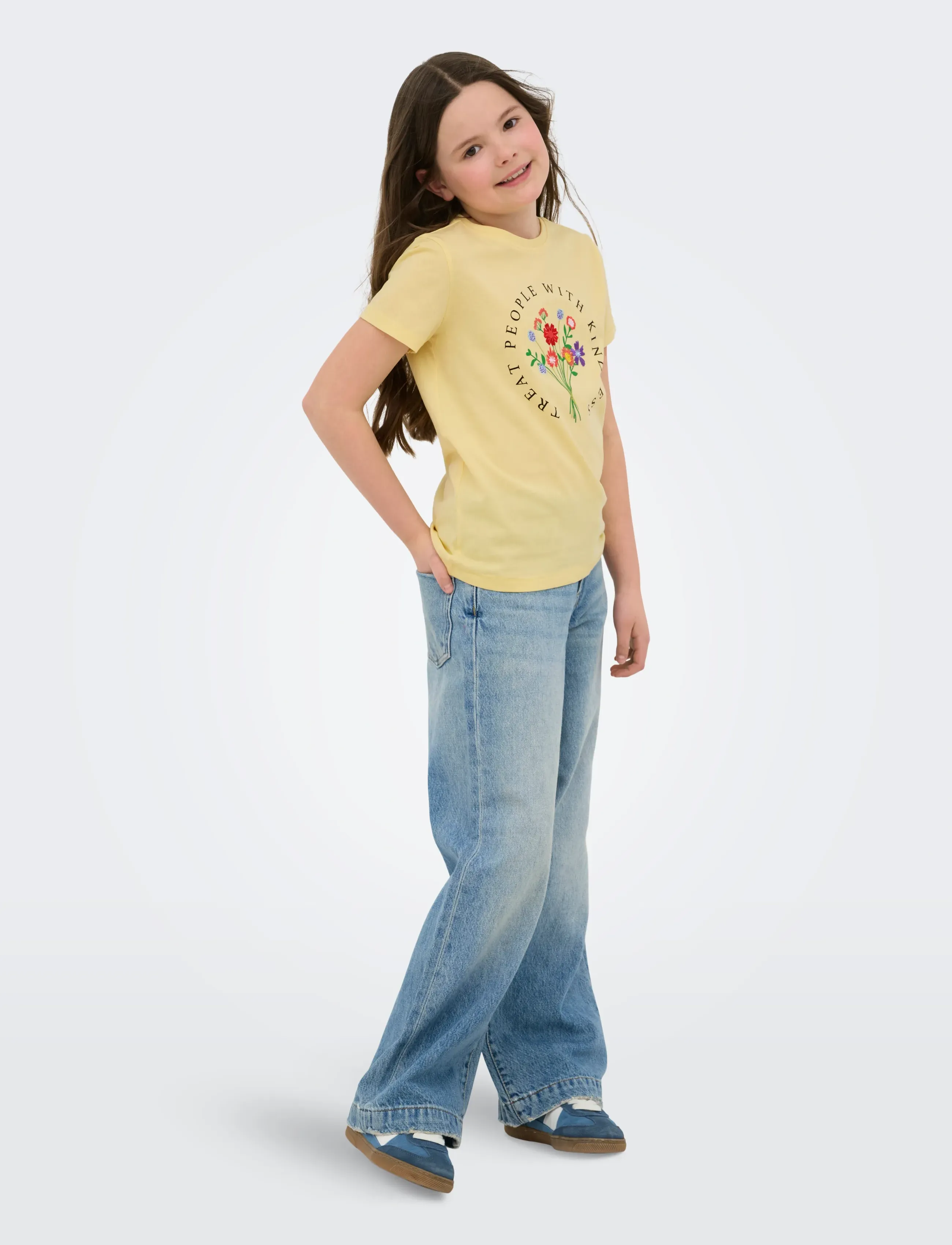 Kids Only - KOGEMMA LIFE REG S/S FLOWER TOP JRS NOOS - kurzärmelige - sunlight - 4