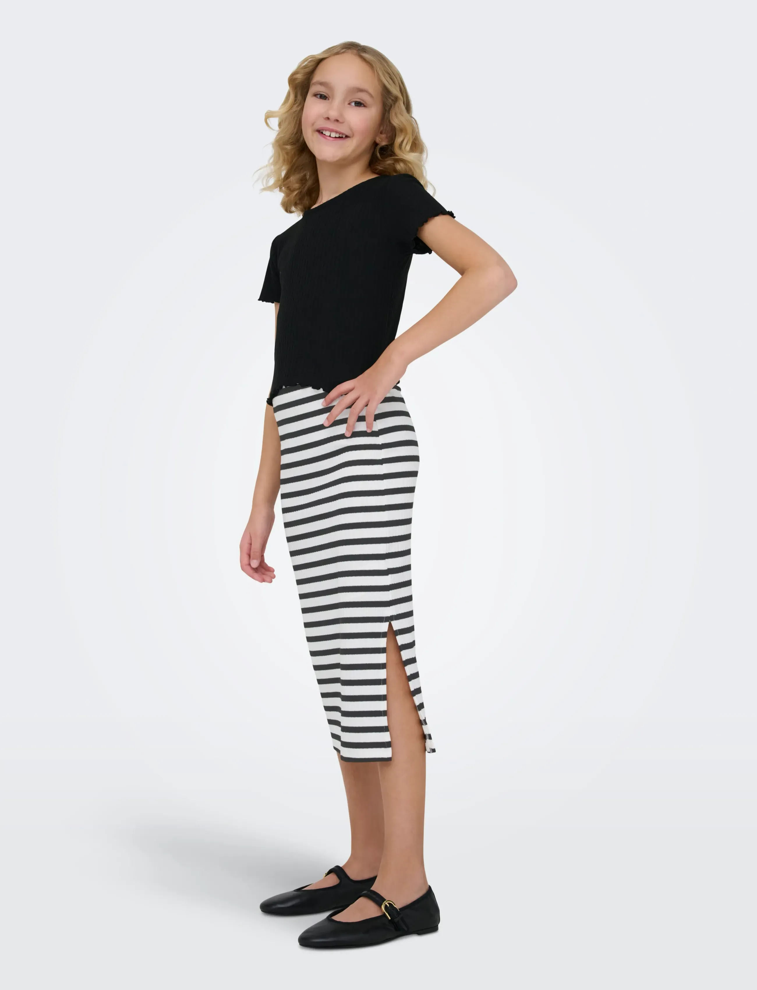 Kids Only - KOGNELLA LONG SIDE SLIT SKIRT JRS NOOS - jupes midi - black - 4