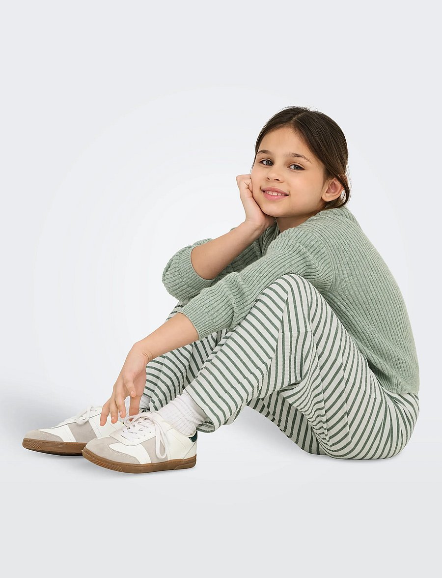 Kids Only - KOGMANDY LS SHORT BOXY CARDIGAN KNT NOOS - koftor - hedge green - 5