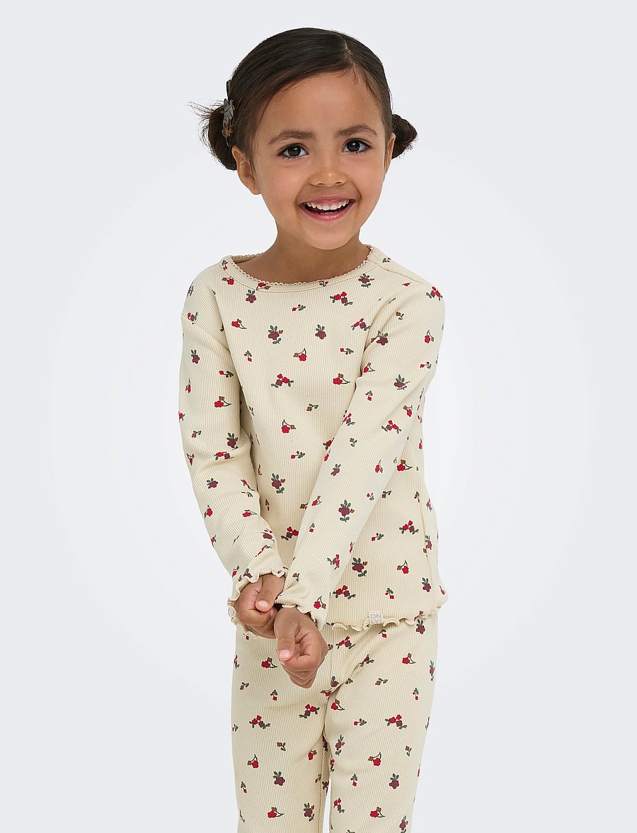 Kids Only - KMGTRINNY AOP LS O-NCK TOP JRS NOOS - långärmade t-shirts - birch - 0
