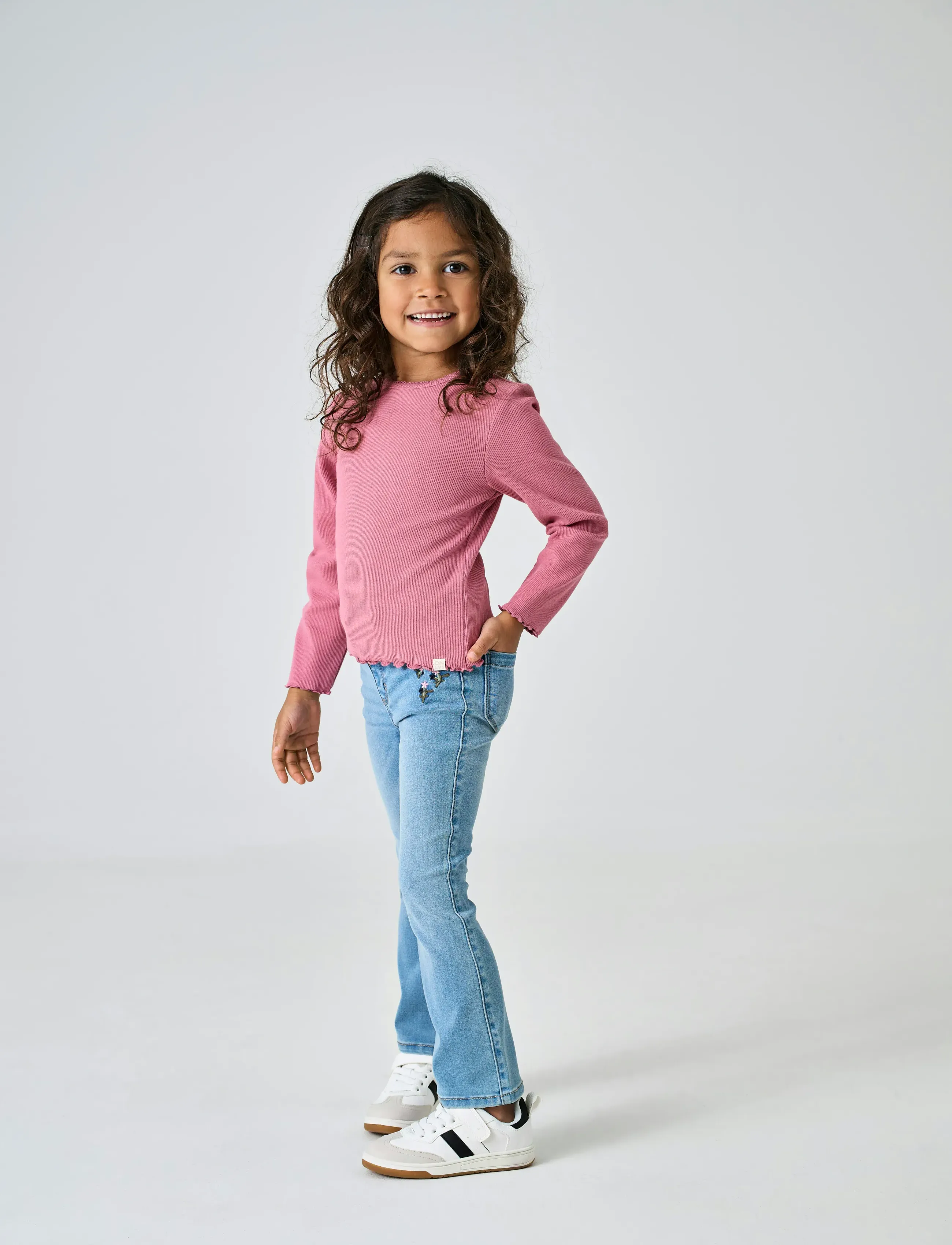 Kids Only - KMGROYAL FLARED FLOWER JEANS NOOS - Įprasto kirpimo džinsai - light blue denim - 5