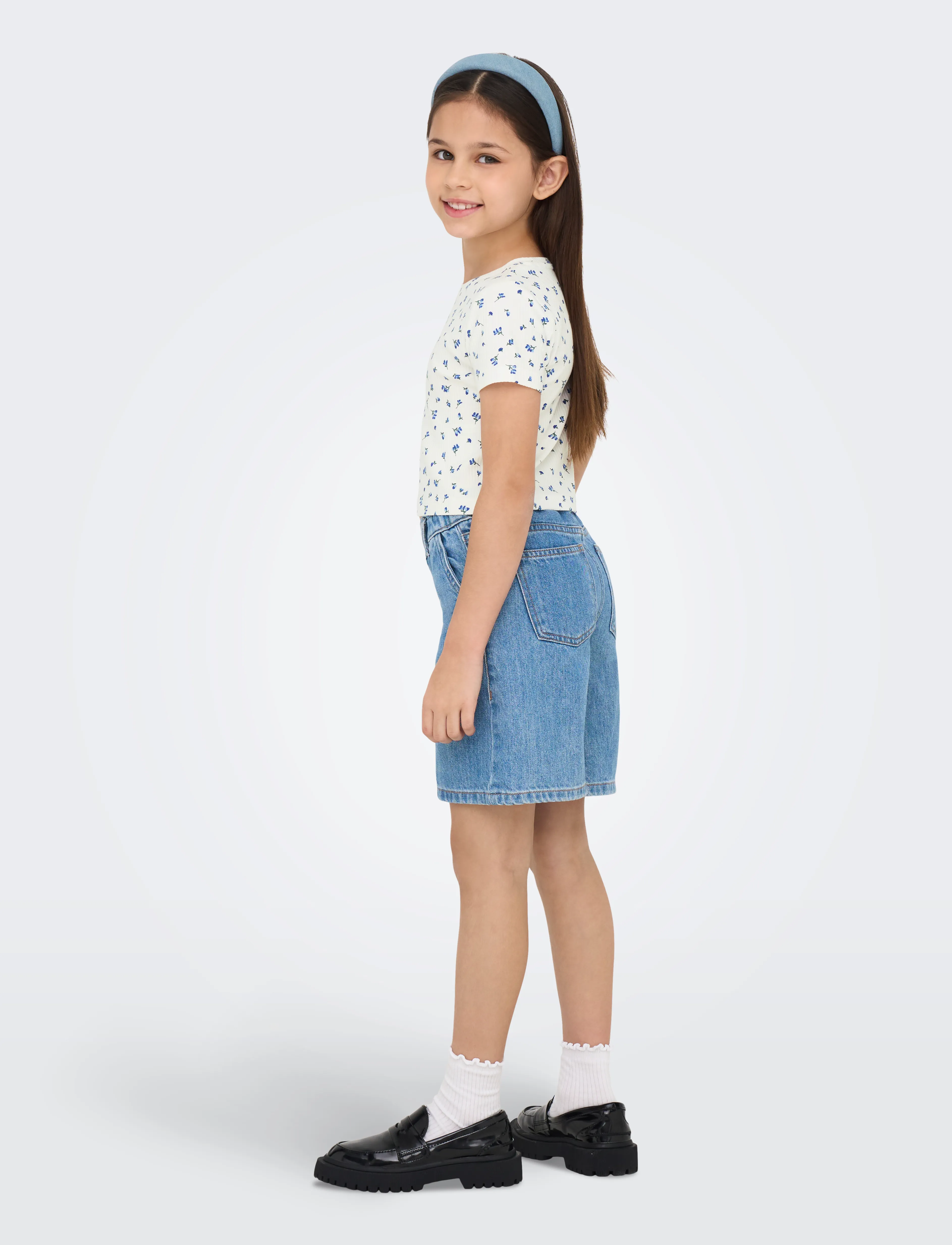 Kids Only - KOGBELLA LIFE SHORT AOP S/S TOP JRS NOOS - kortærmede t-shirts - mazarine blue - 3