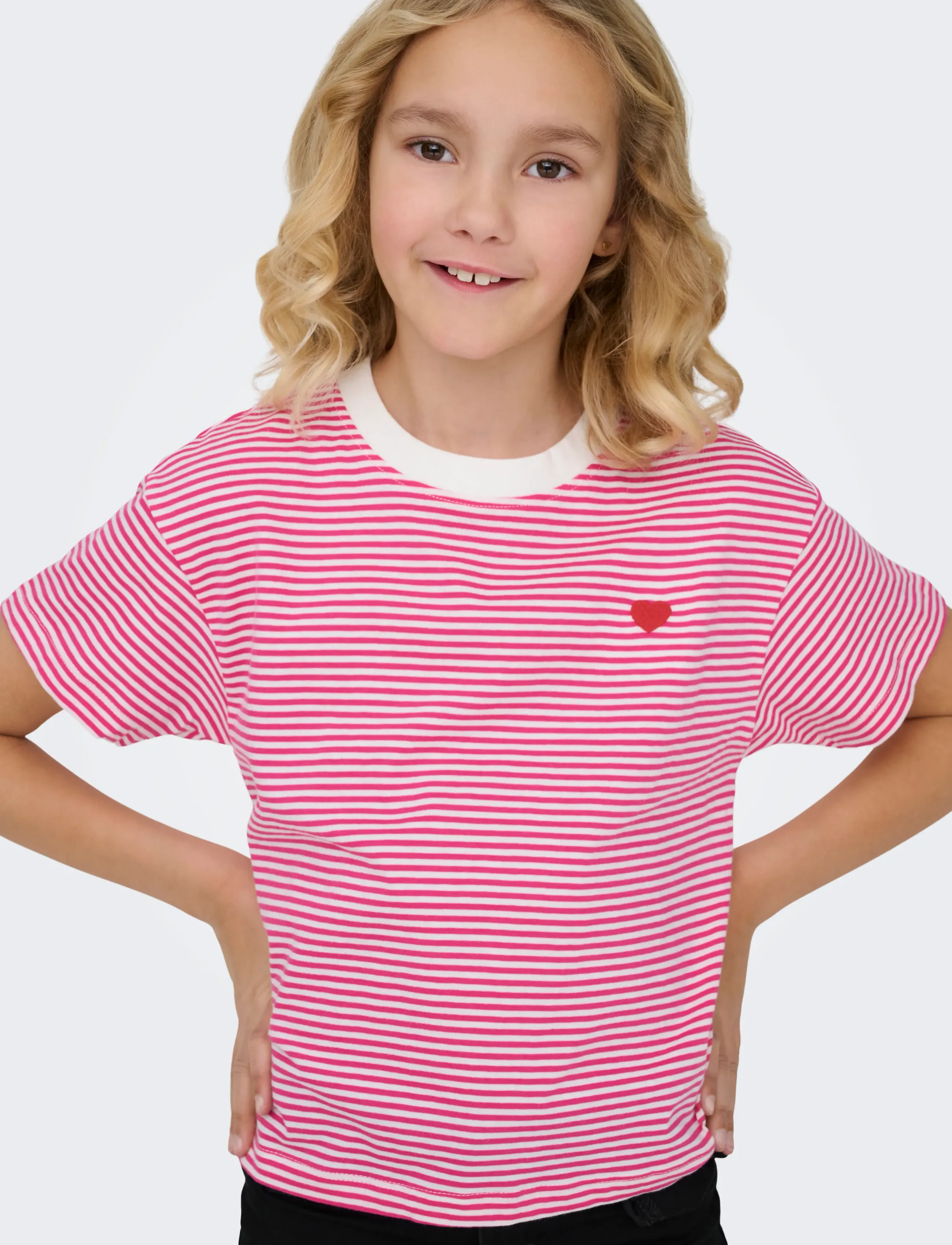 Kids Only - KOGPISA MAIKEN LIFE CROP SS ONL JRS NOOS - t-shirts à manches courtes - cloud dancer - 4
