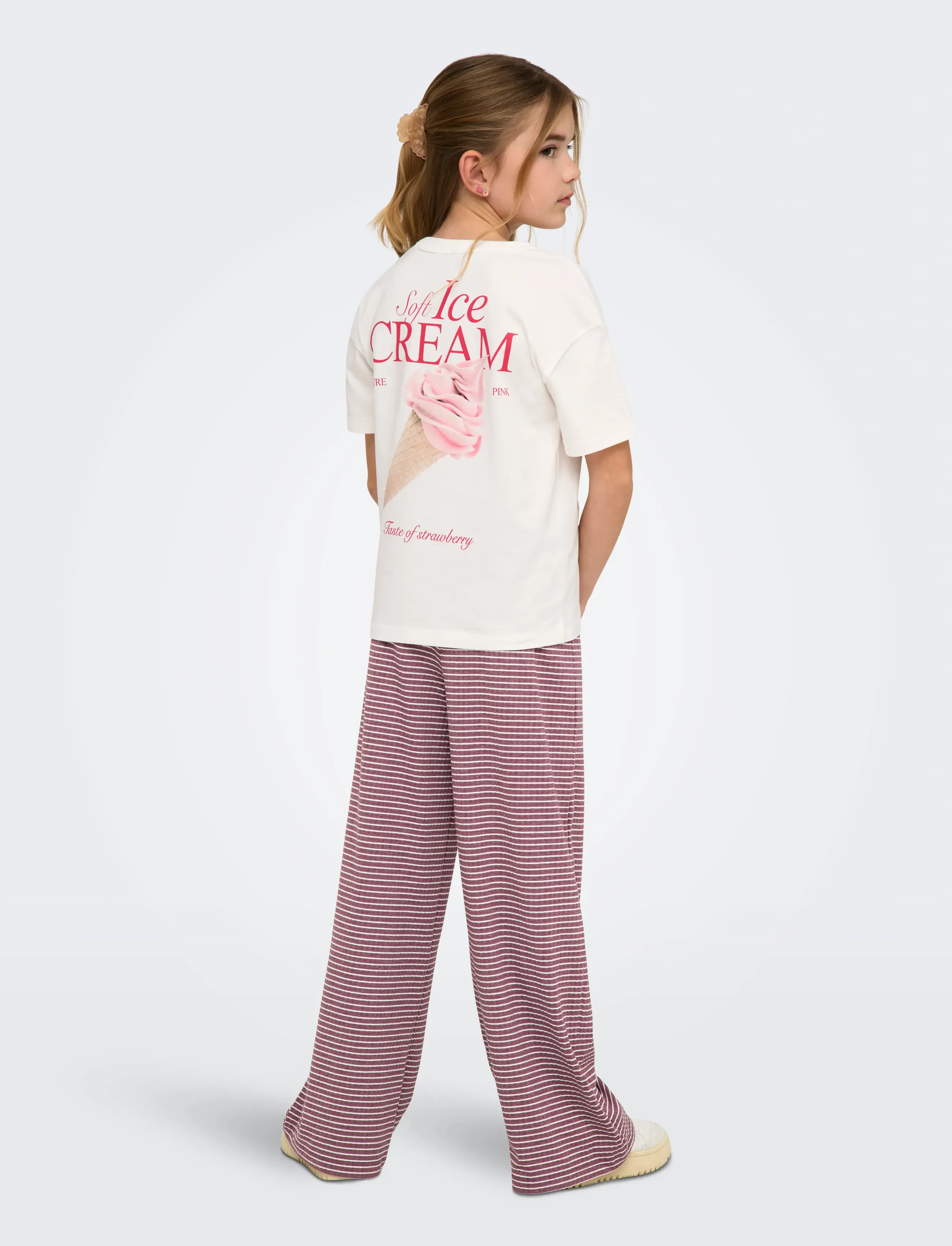 Kids Only - KOGHELEN LIFE S/S LOOSE TEE JRS NOOS - kortærmede t-shirts - cloud dancer - 4