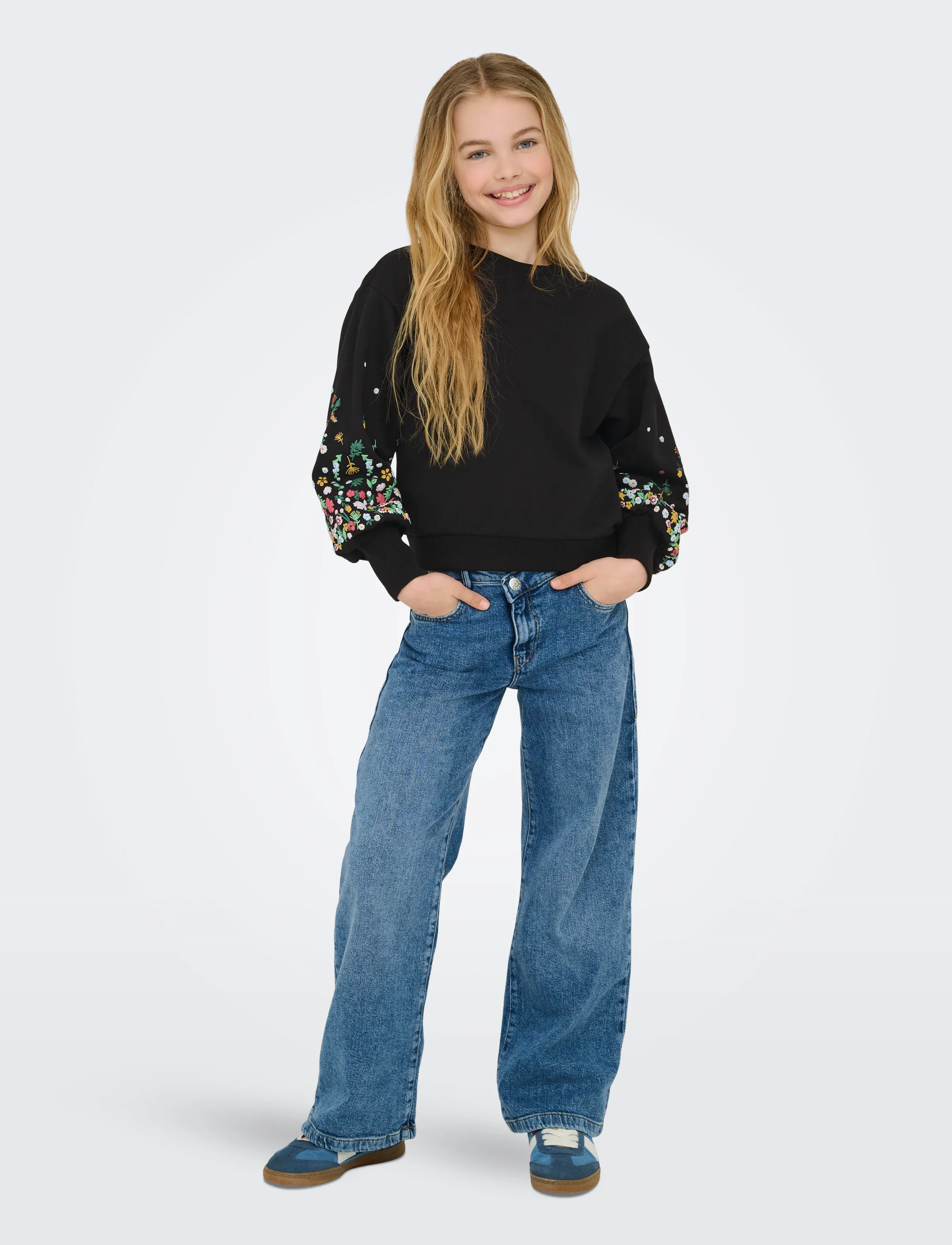 Kids Only - KOGBROOKE L/S O-NECK FLOWER SWT NOOS - black - 4