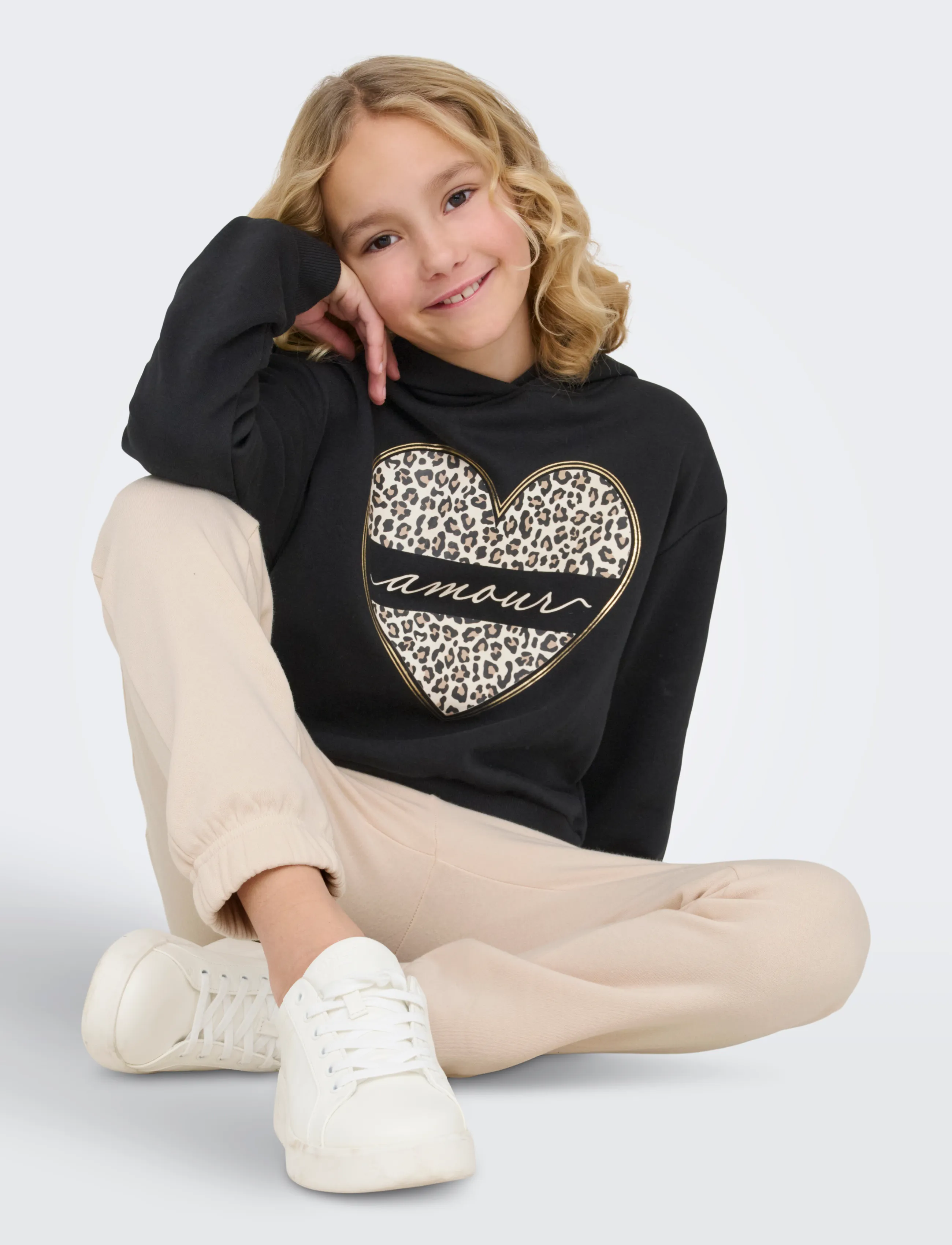 Kids Only - KOGCOOPER LIFE HEART LS HOODIE SWT NOOS - kapuzenpullover - black - 4