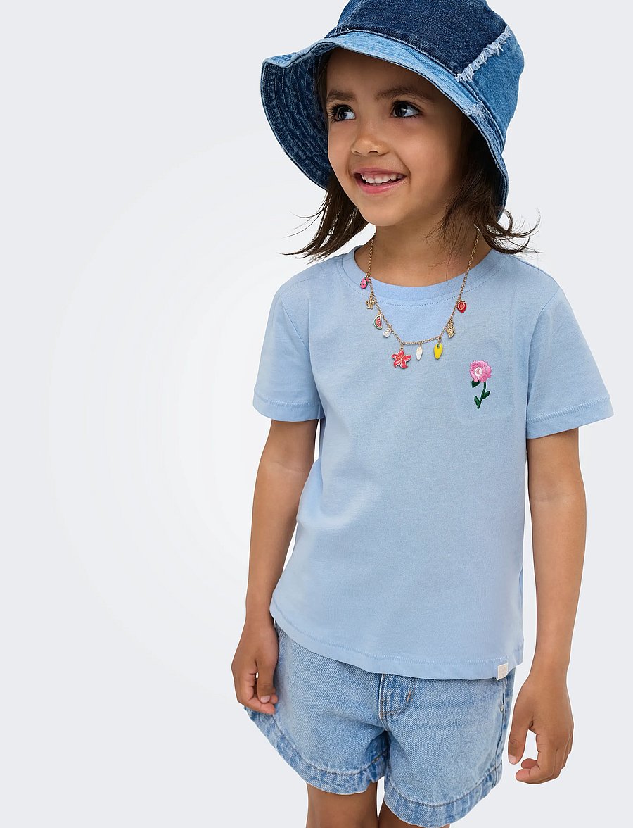 Kids Only - KMGVEGA LIFE SS REG EMB TEE BOX JRS NOOS - kortærmede t-shirts - soft chambray - 5