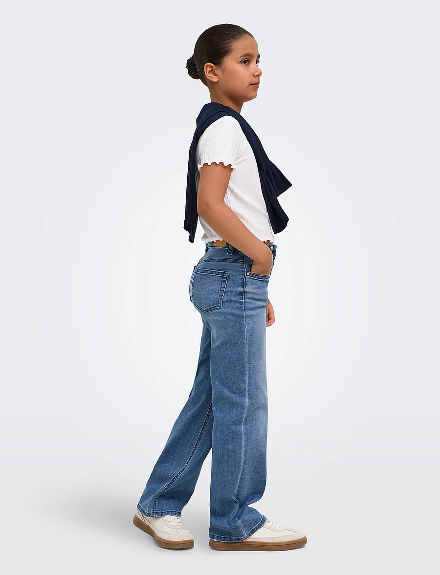 Kids Only - KOGJUICY-WAUW HW WIDE DNM GUA113 NOOS - hosen mit weitem bein - medium blue denim - 5