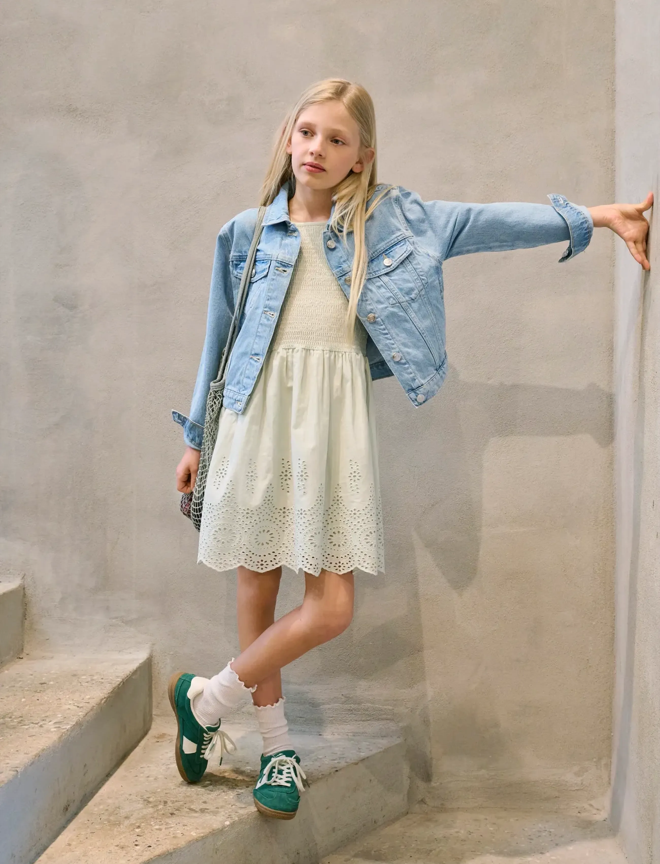 Kids Only - KOGBONDI LIFE STRAP EMB DRESS WVN - Ærmeløse hverdagskjoler - cloud dancer - 0