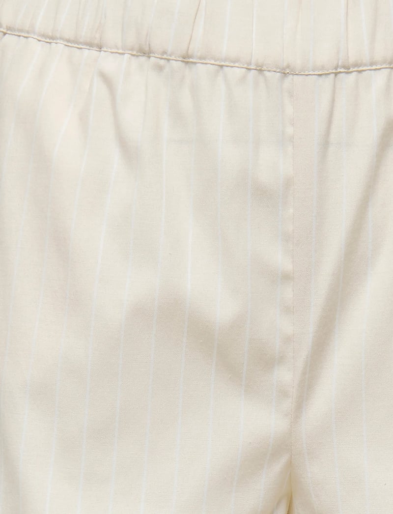 Kids Only - KOGIRISA EMBROIDERY SHORTS WVN - casual shorts - oatmeal - 2