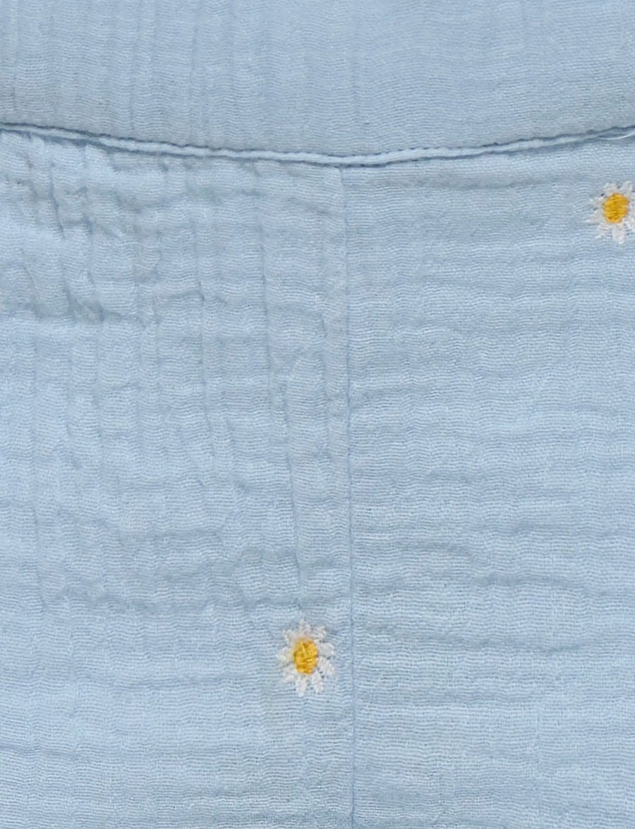 Kids Only - KMGTHYRA EMB FRILL SHORTS WVN - shorts casual - cashmere blue - 2
