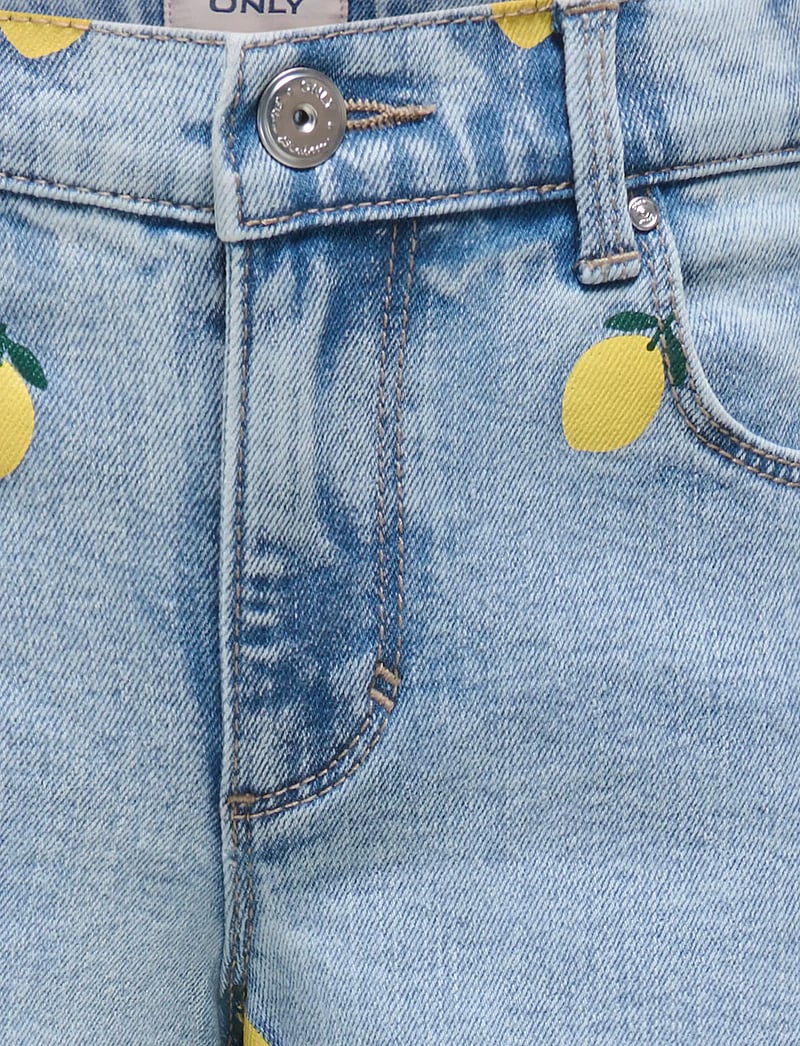 Kids Only - KOGBLAIR PRINT DNM SHORTS PIM EX - lühikesed teksapüksid - light blue denim - 2