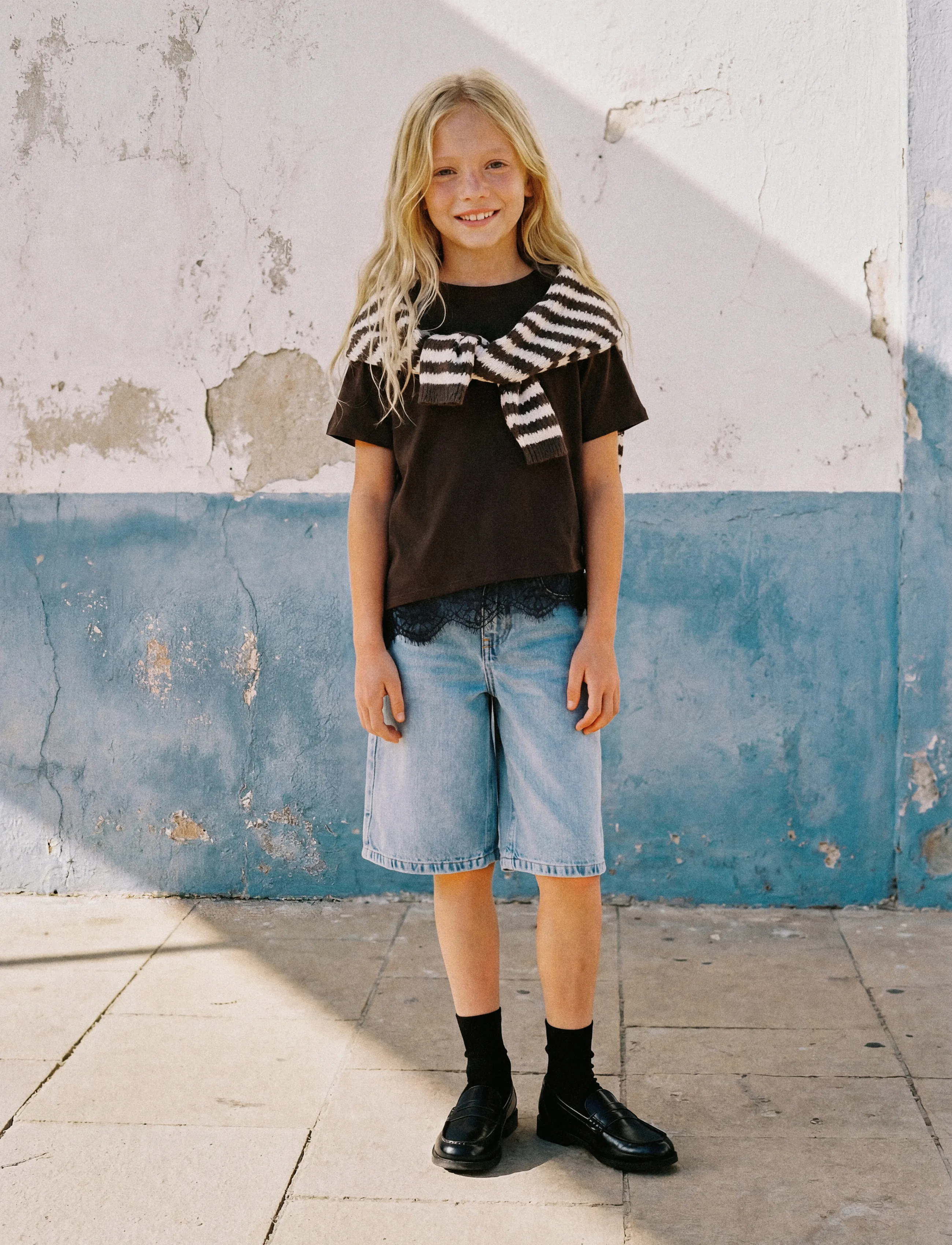 Kids Only - KOGKAMIL S/S ASSYMETRIC LACE TEE JRS - kurzärmelige - chocolate torte - 2