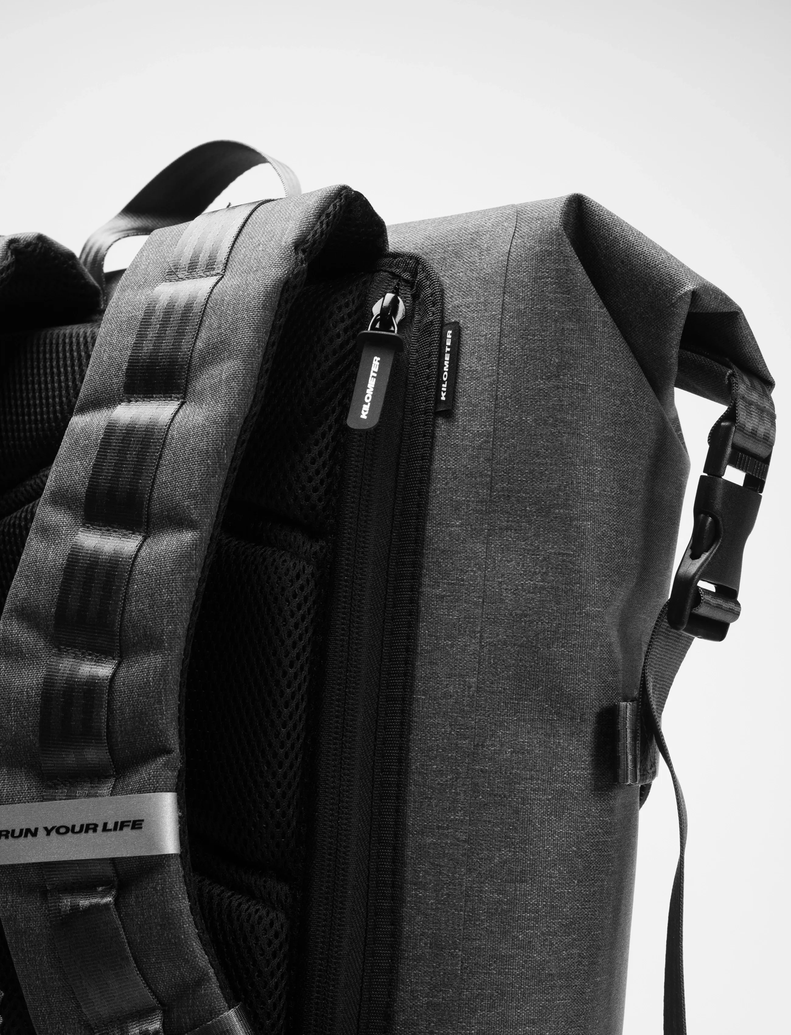 KILOMETER STUDIOS - Spin Bag - Íþróttabakpokar - grey - 5