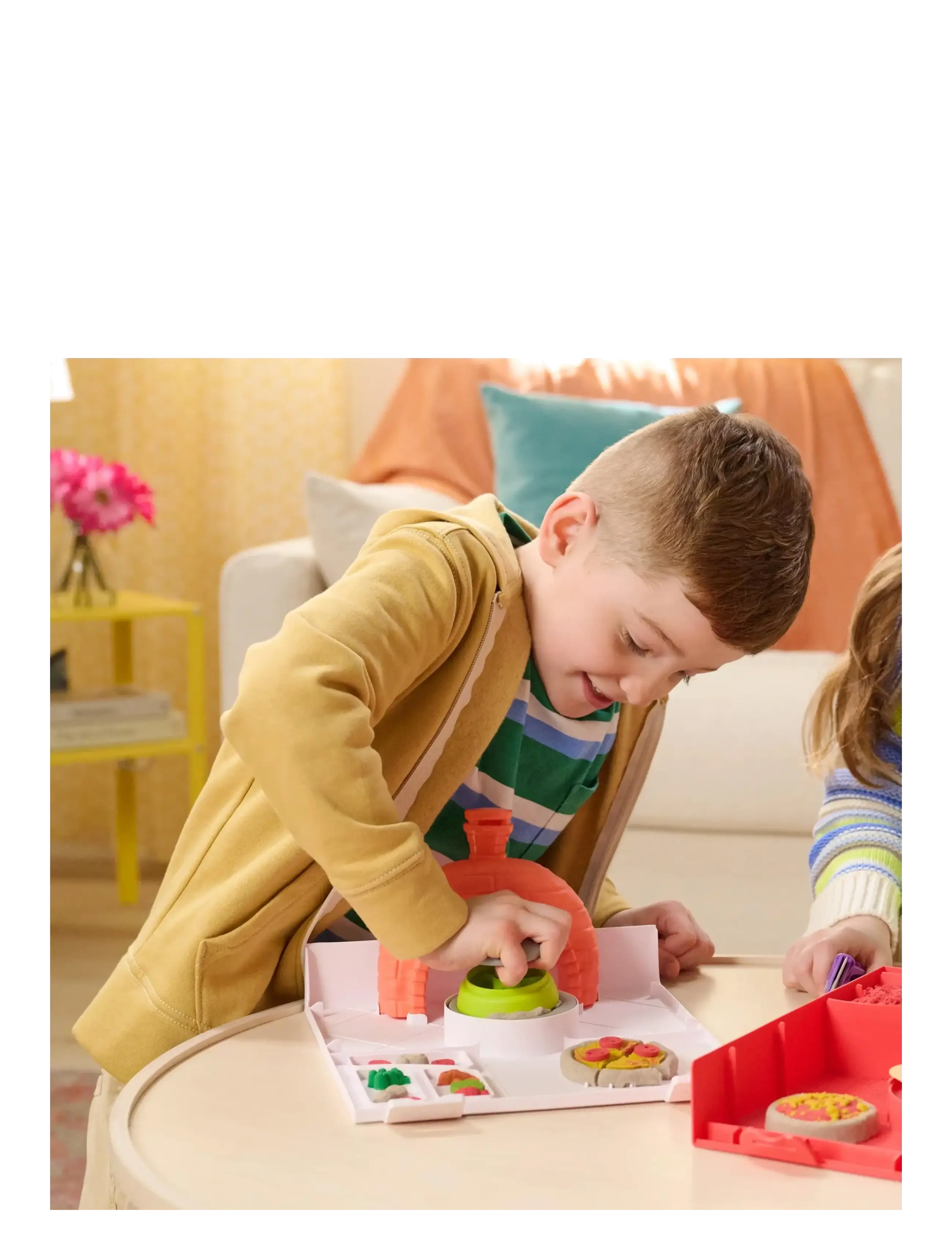 Kinetic Sand - Kinetic Sand Squish Pizza - modelleringsleire - muti - 2