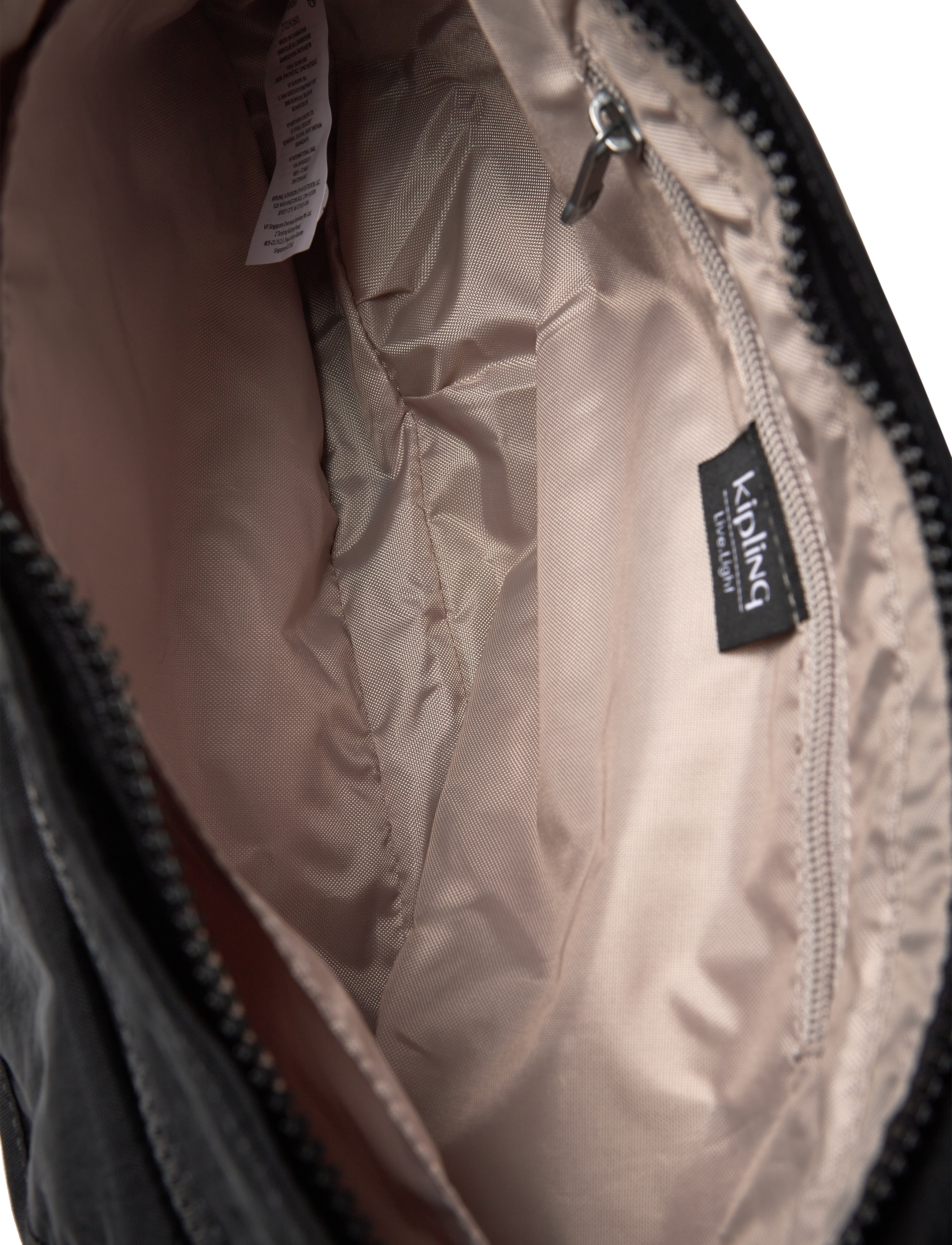 Kipling - SYRO - black tonal - 5