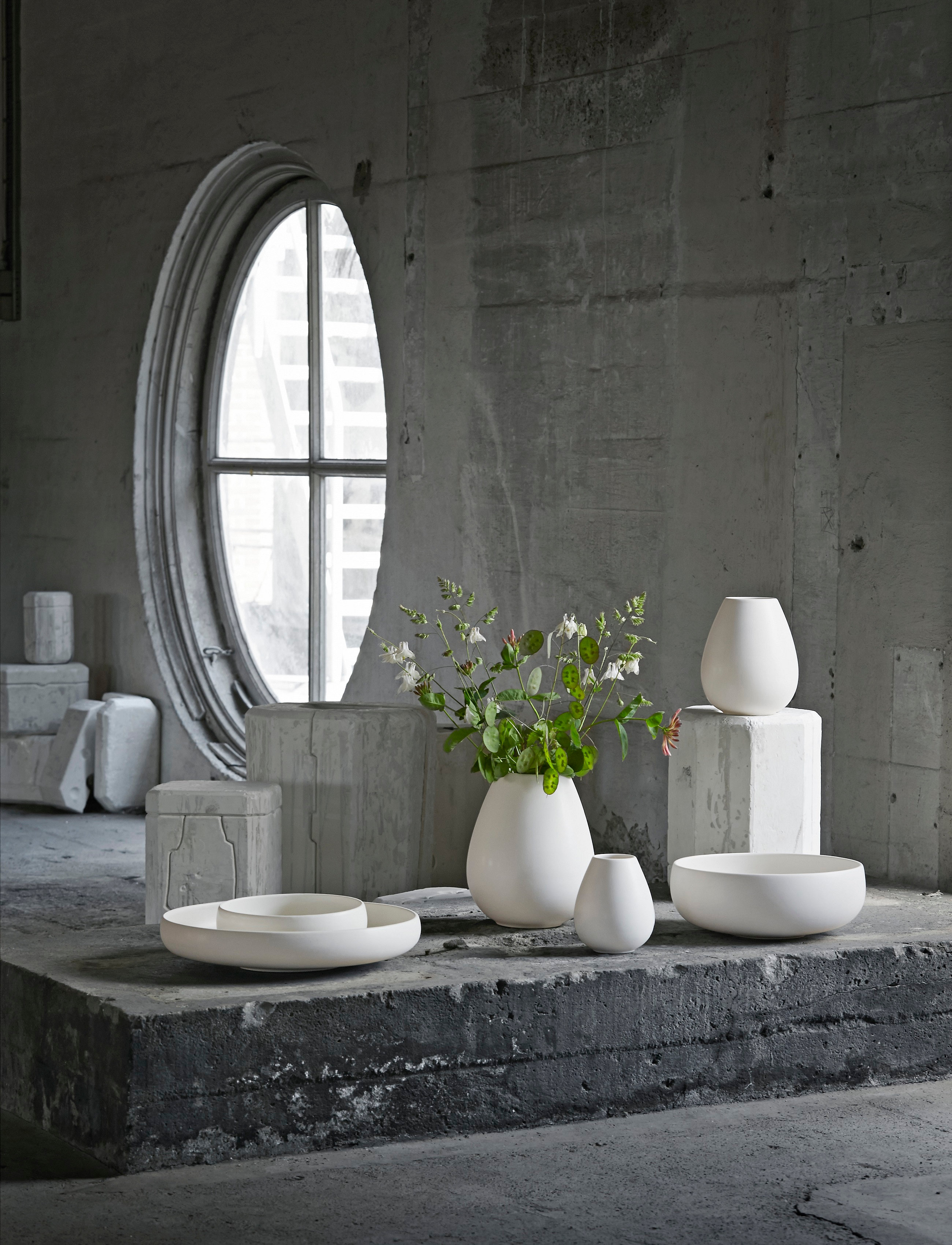 Knabstrup Keramik - Earth Vas - lägsta priserna - chalk white - 2