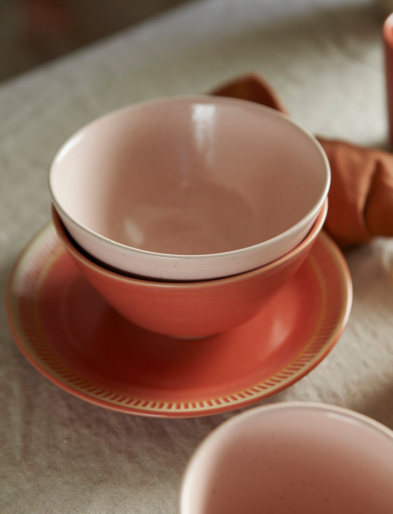 Knabstrup Keramik Kolorit, Tallerken, Ø 19 cm, Pink, Tallerkener > Middagstallerkener, Unisex