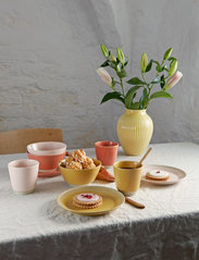 Knabstrup Keramik - Knabstrup Vase, grooves - isot maljakot - yellow - 2